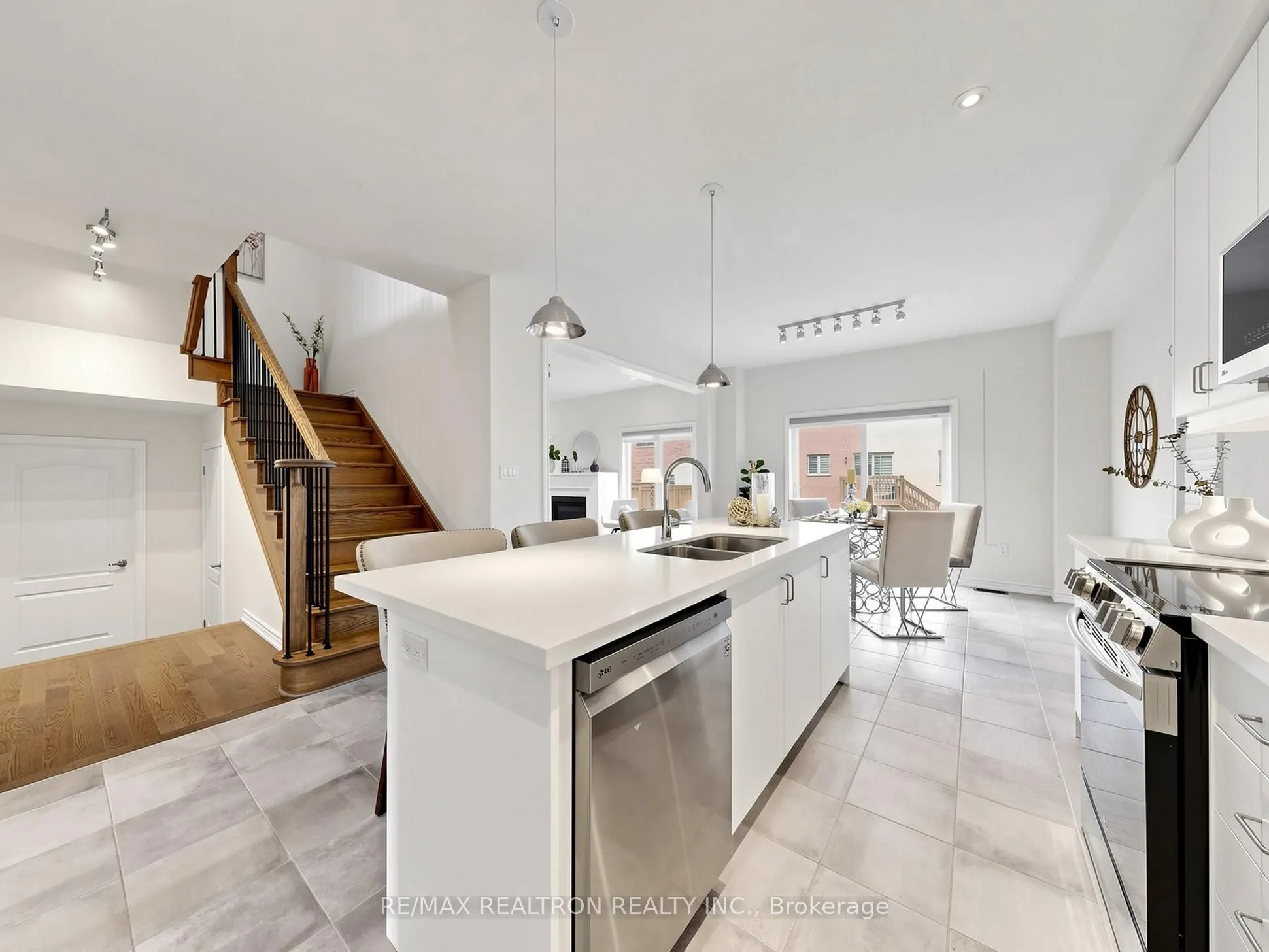 31 Valleo Street