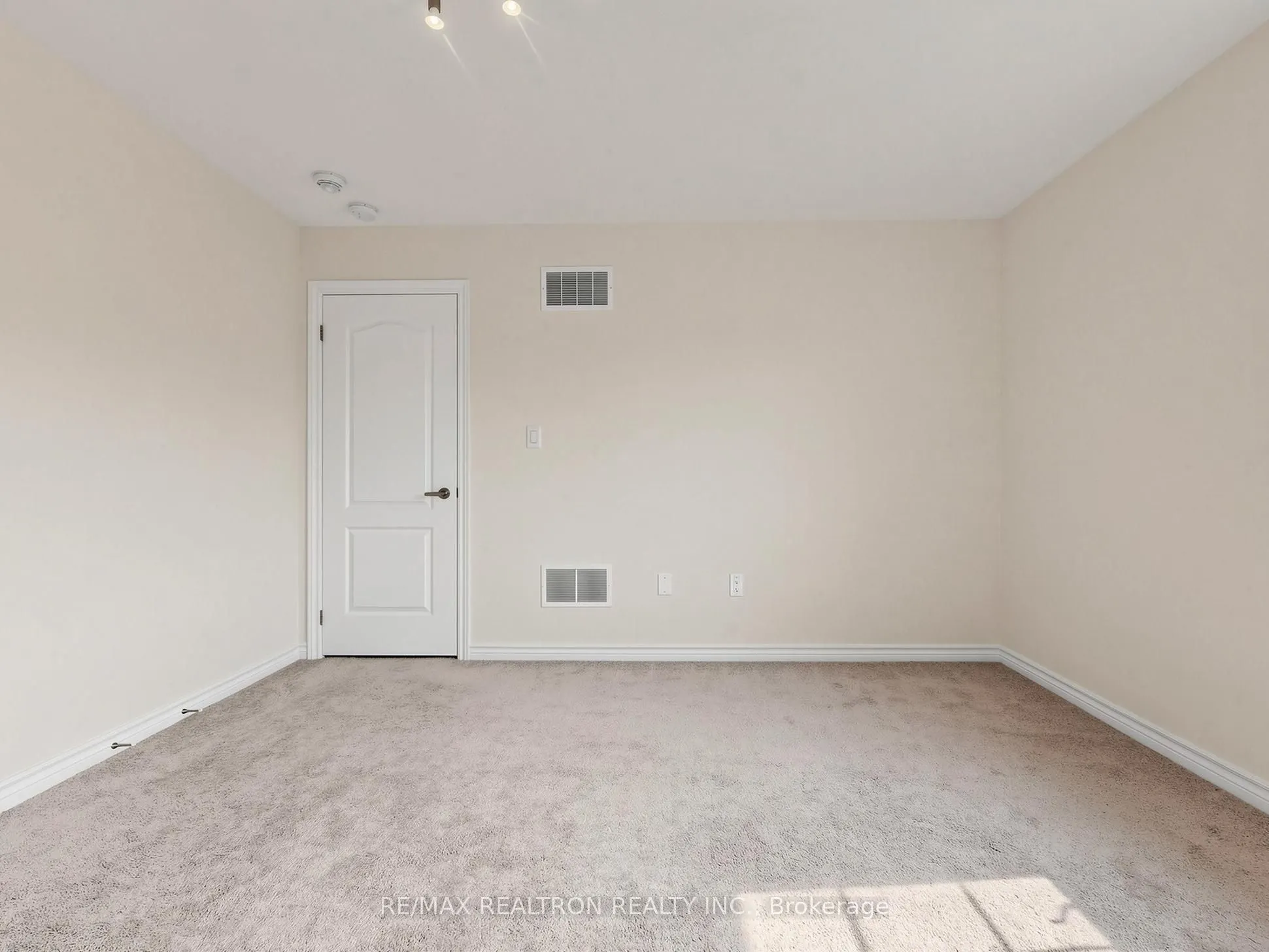 31 Valleo Street