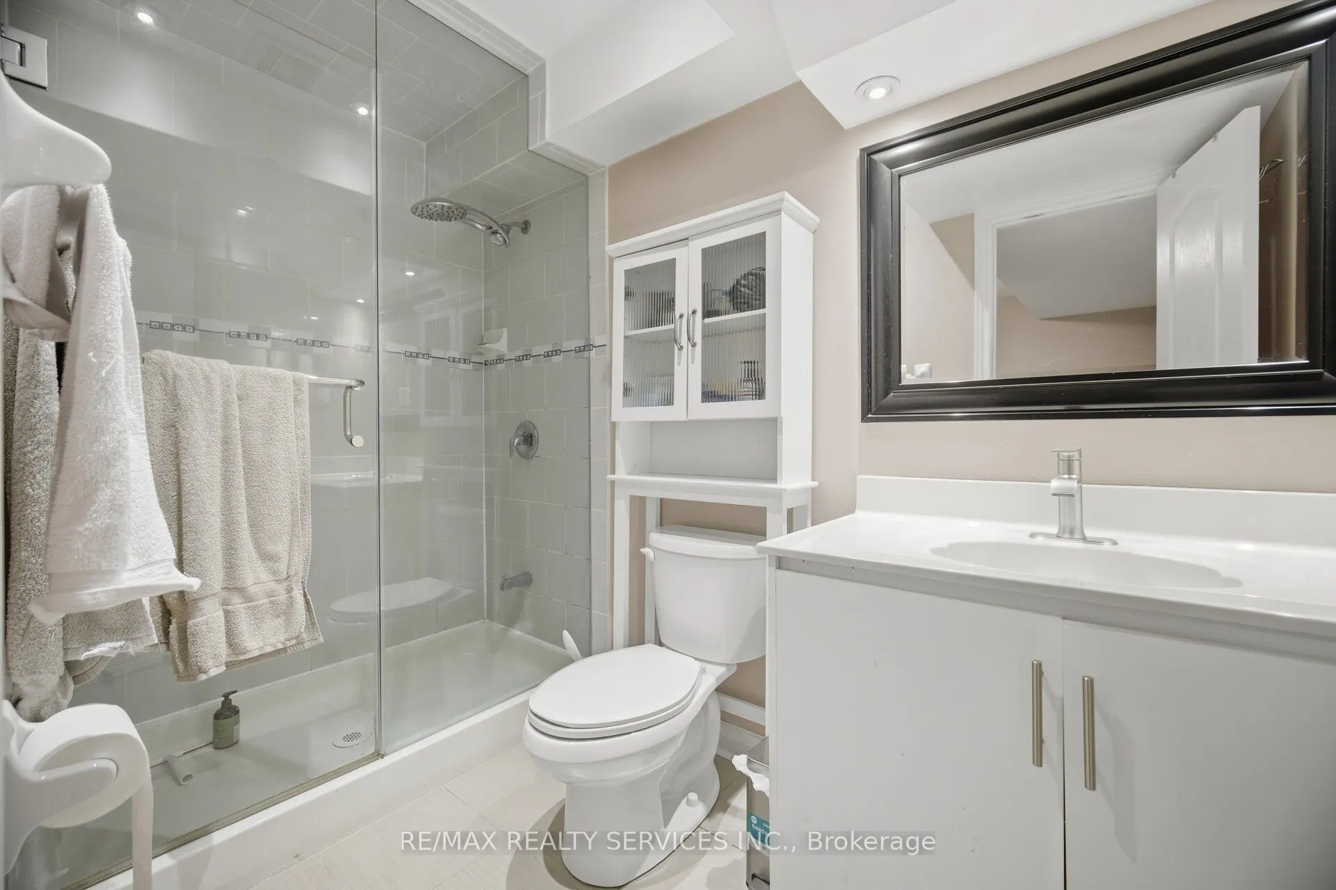 45 Skylark Drive