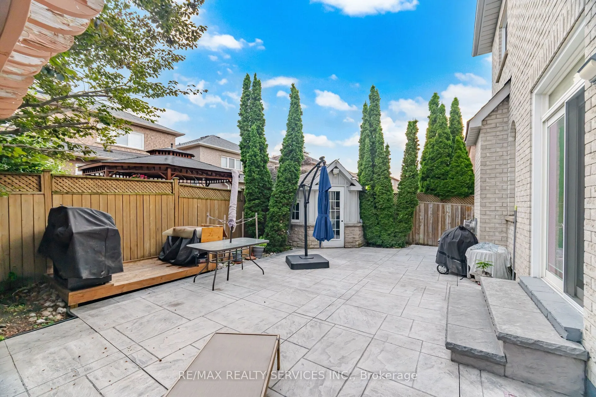 45 Skylark Drive