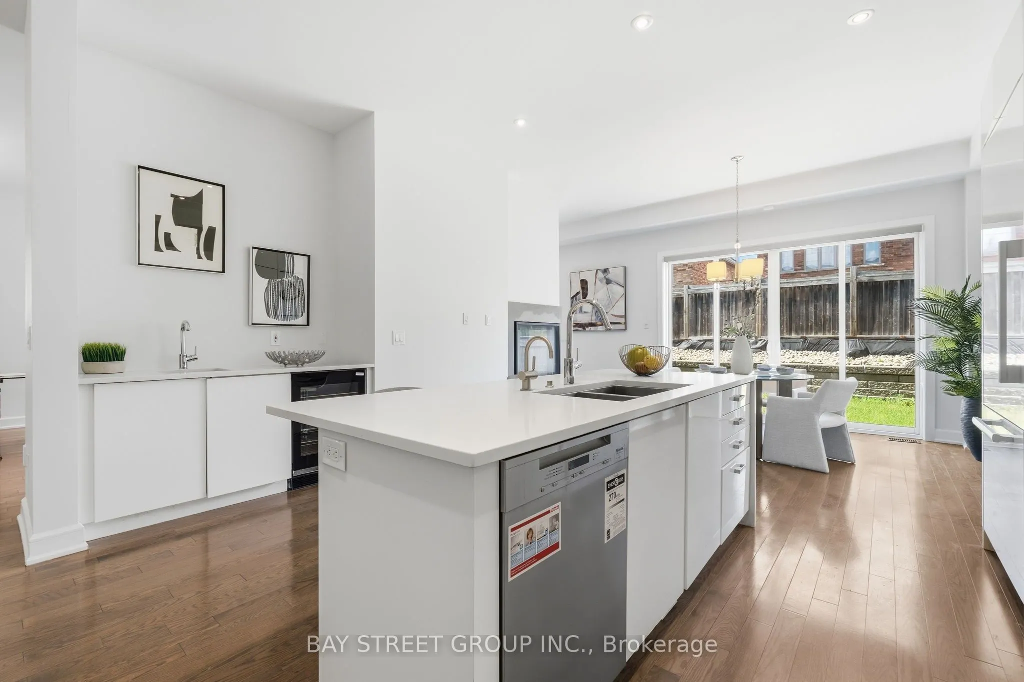 16 Farrell Road
