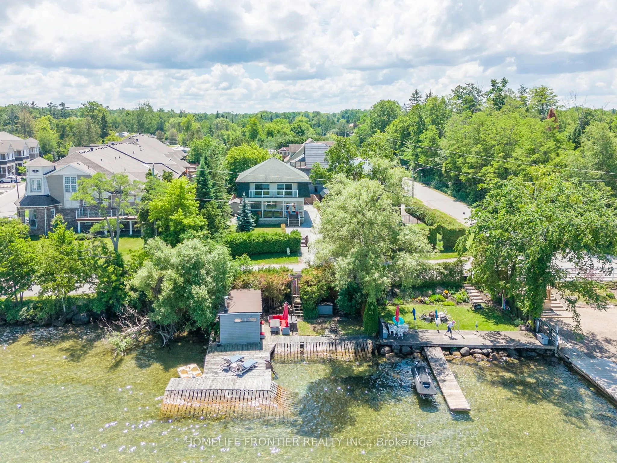 813 Lake Drive E