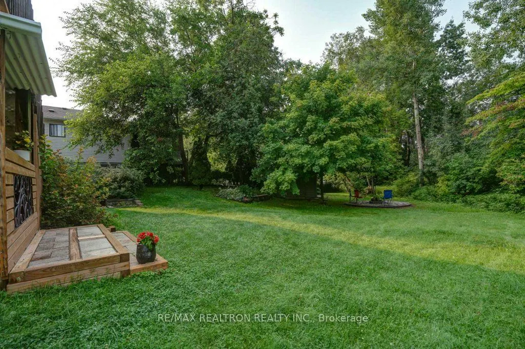 121 Riverglen Drive