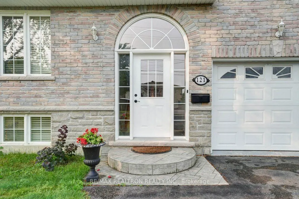 121 Riverglen Drive