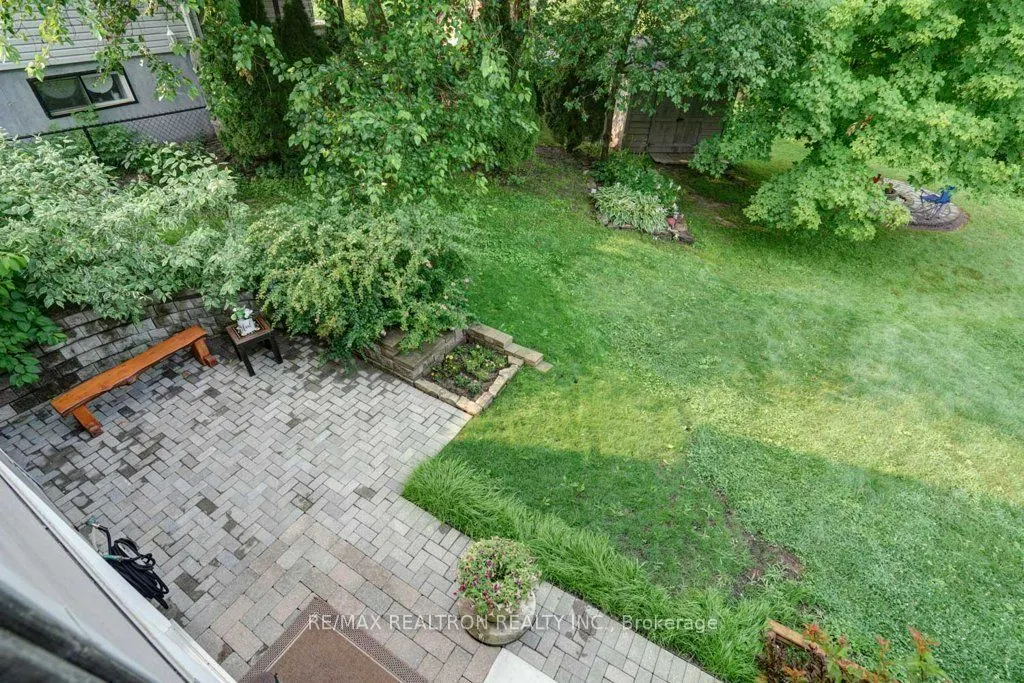 121 Riverglen Drive