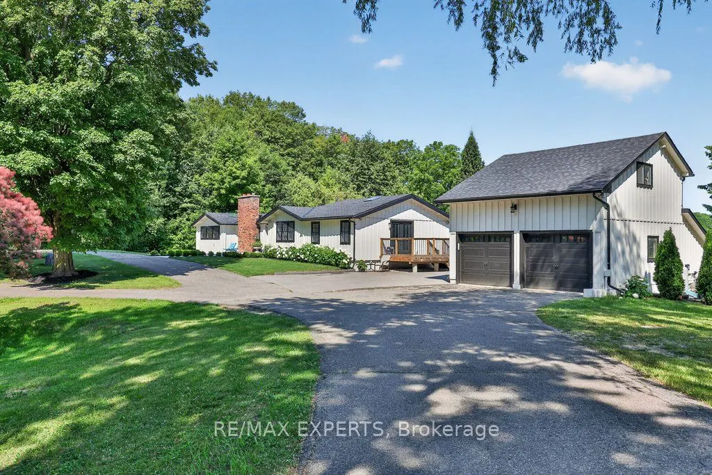 5502 16th Side Road