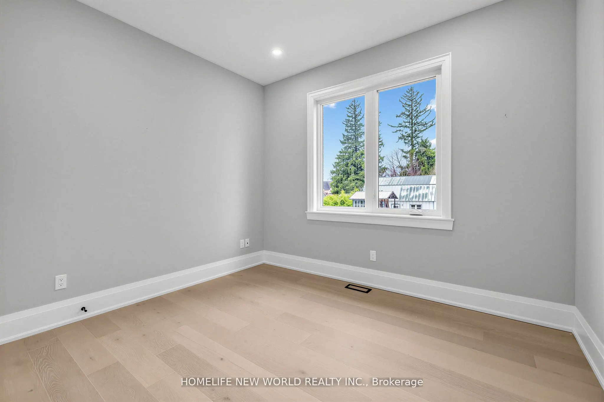 225 Sunnybrae Avenue