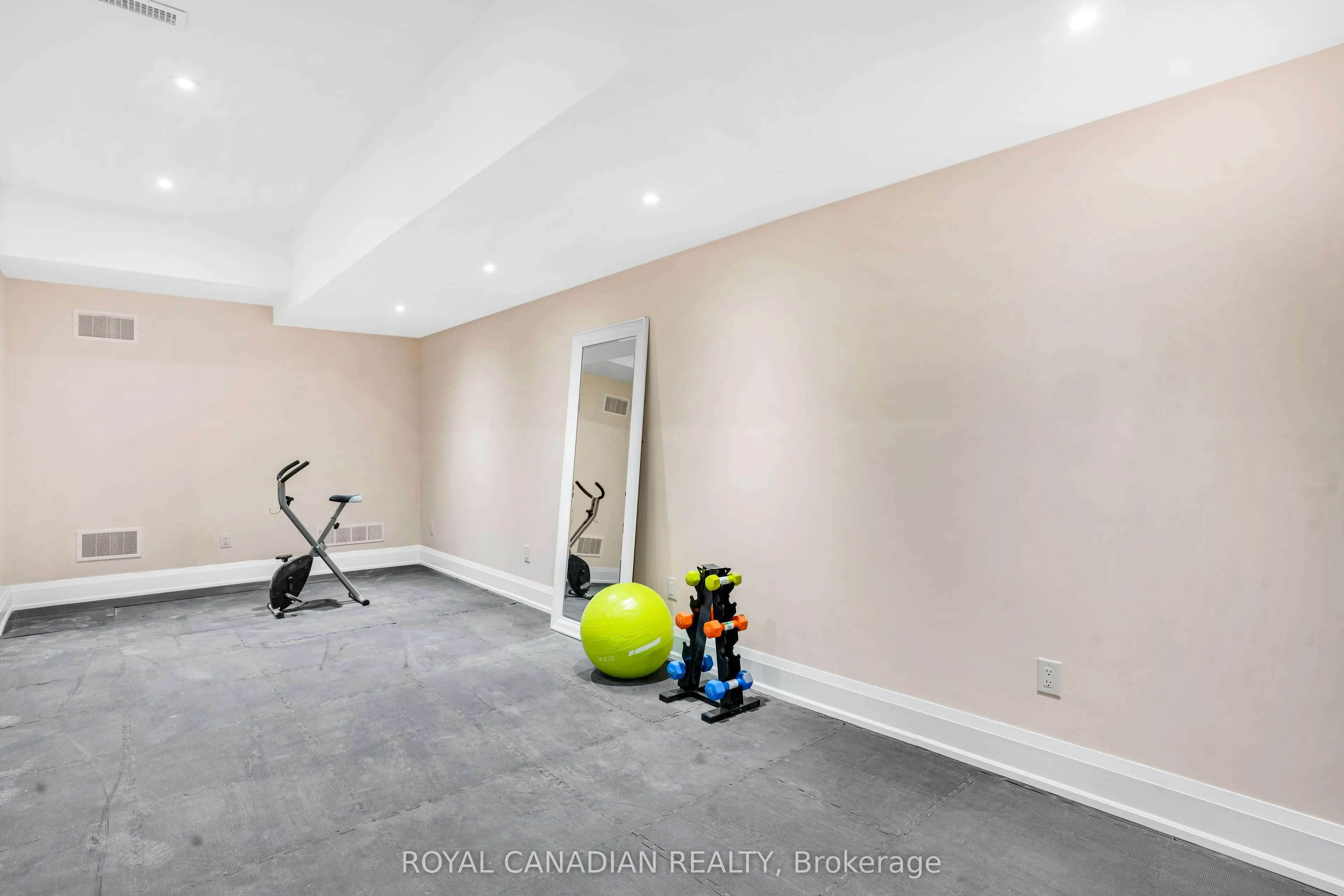 15 Glenview Heights Lane