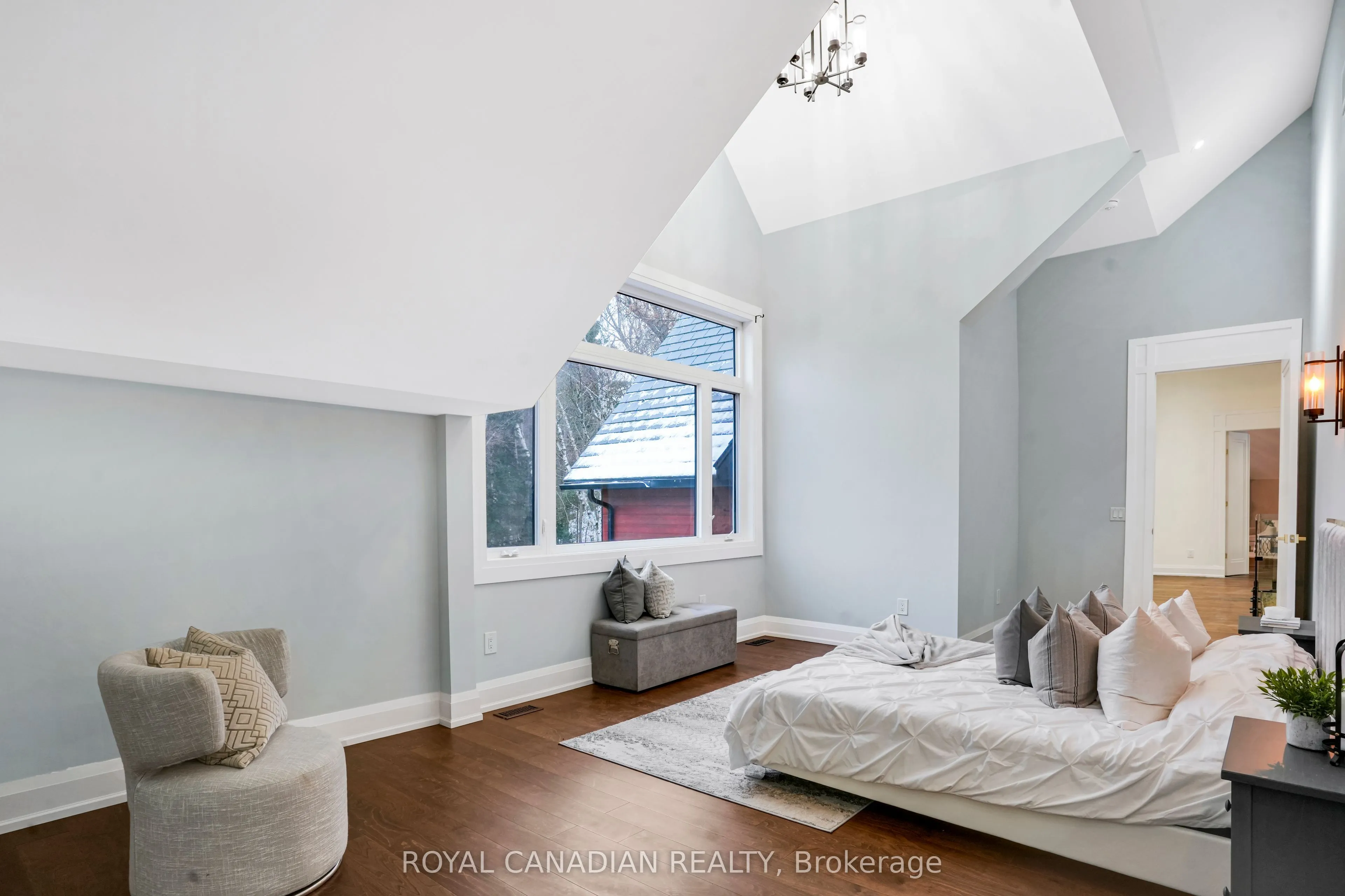 15 Glenview Heights Lane