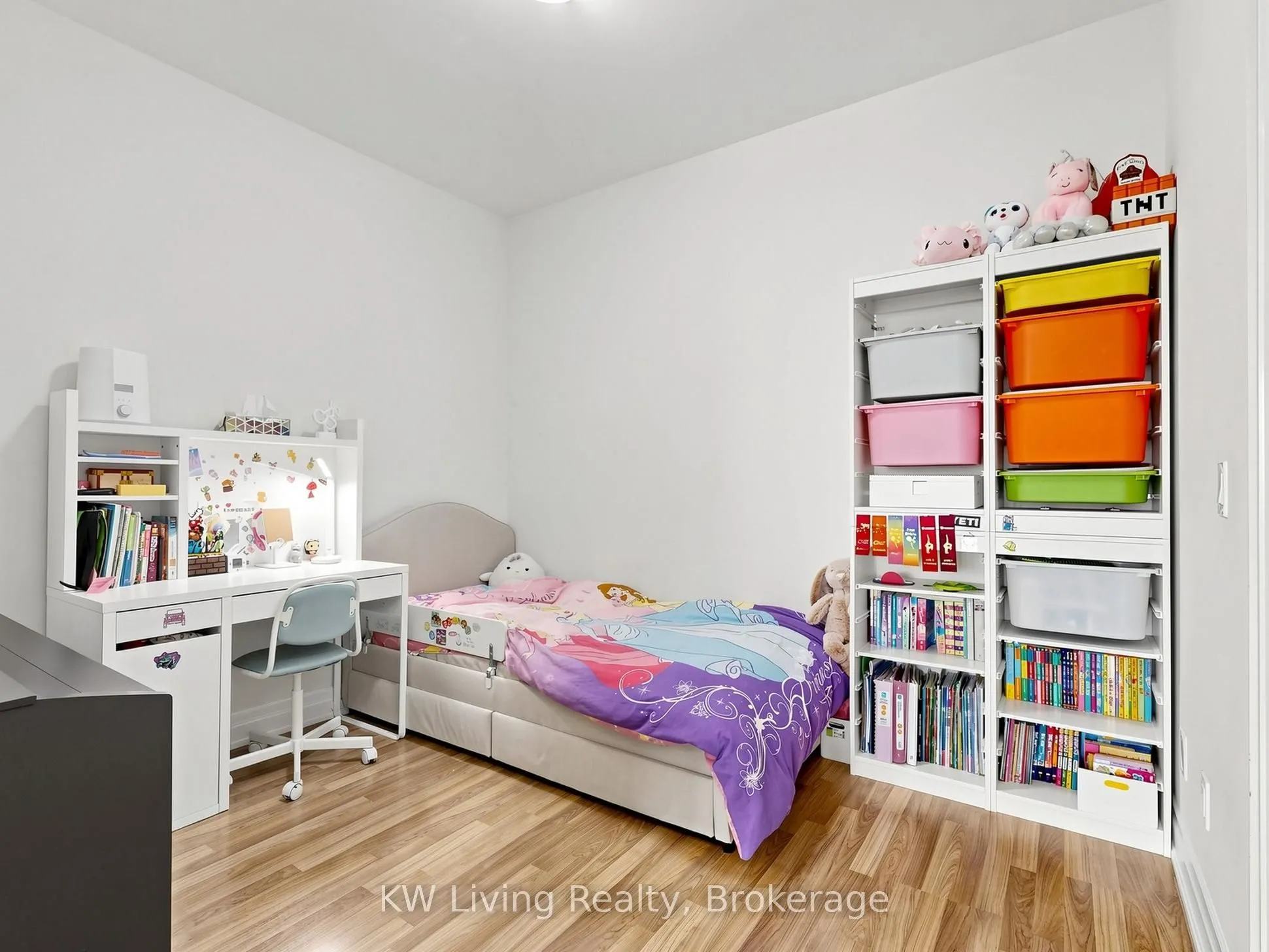 9075 Jane Street #2104