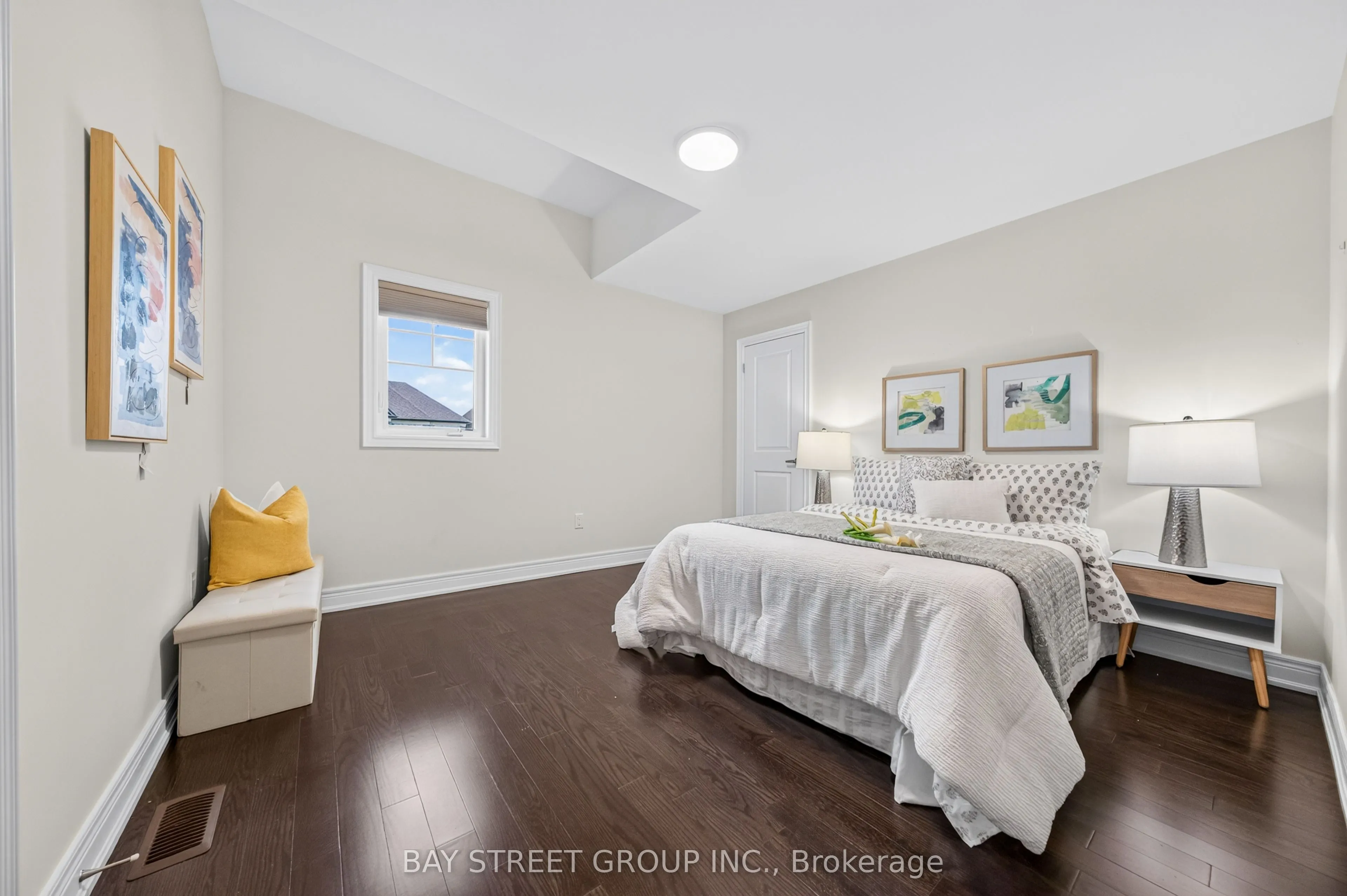 31 Woodgate Pines Drive