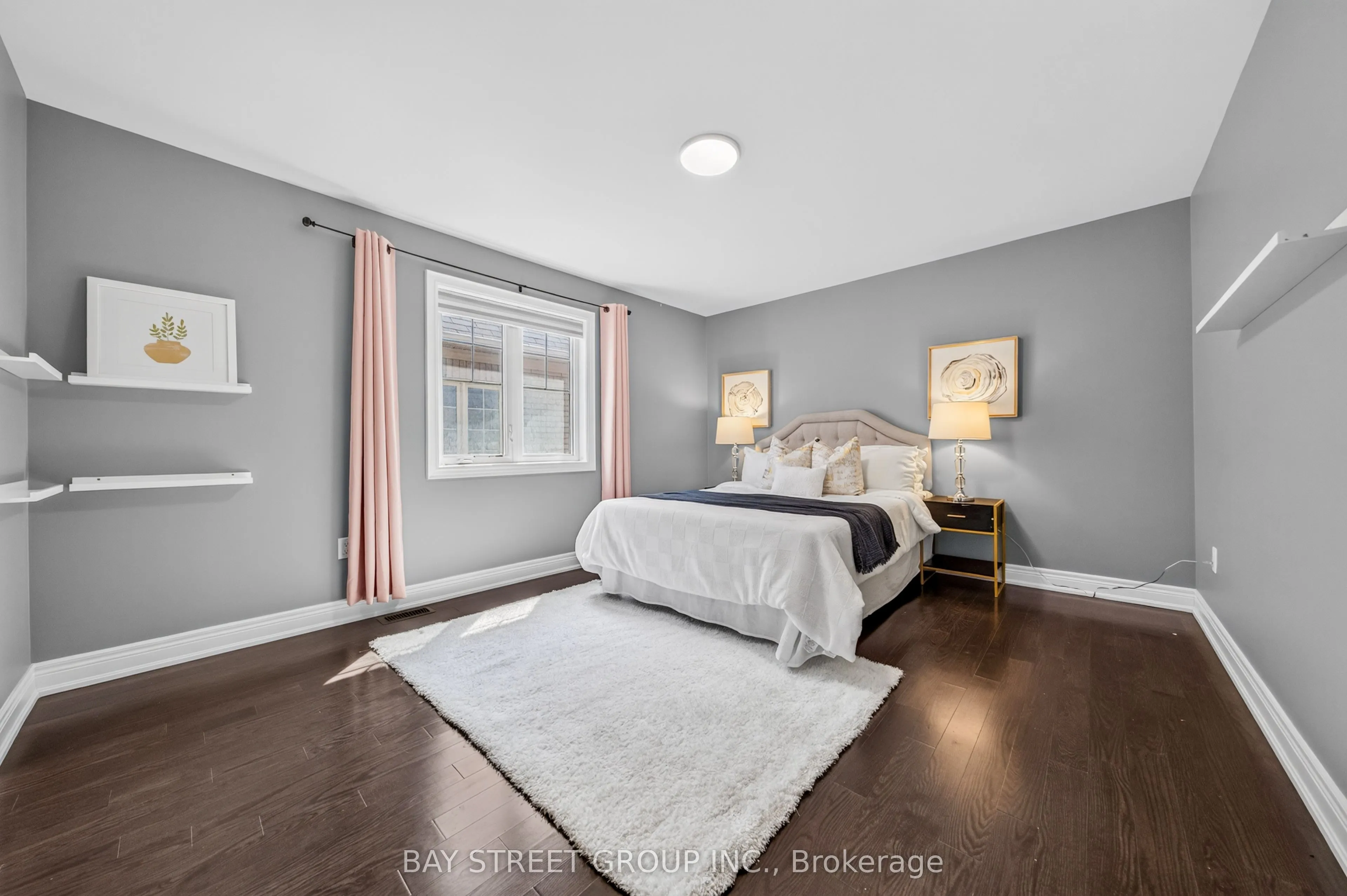 31 Woodgate Pines Drive