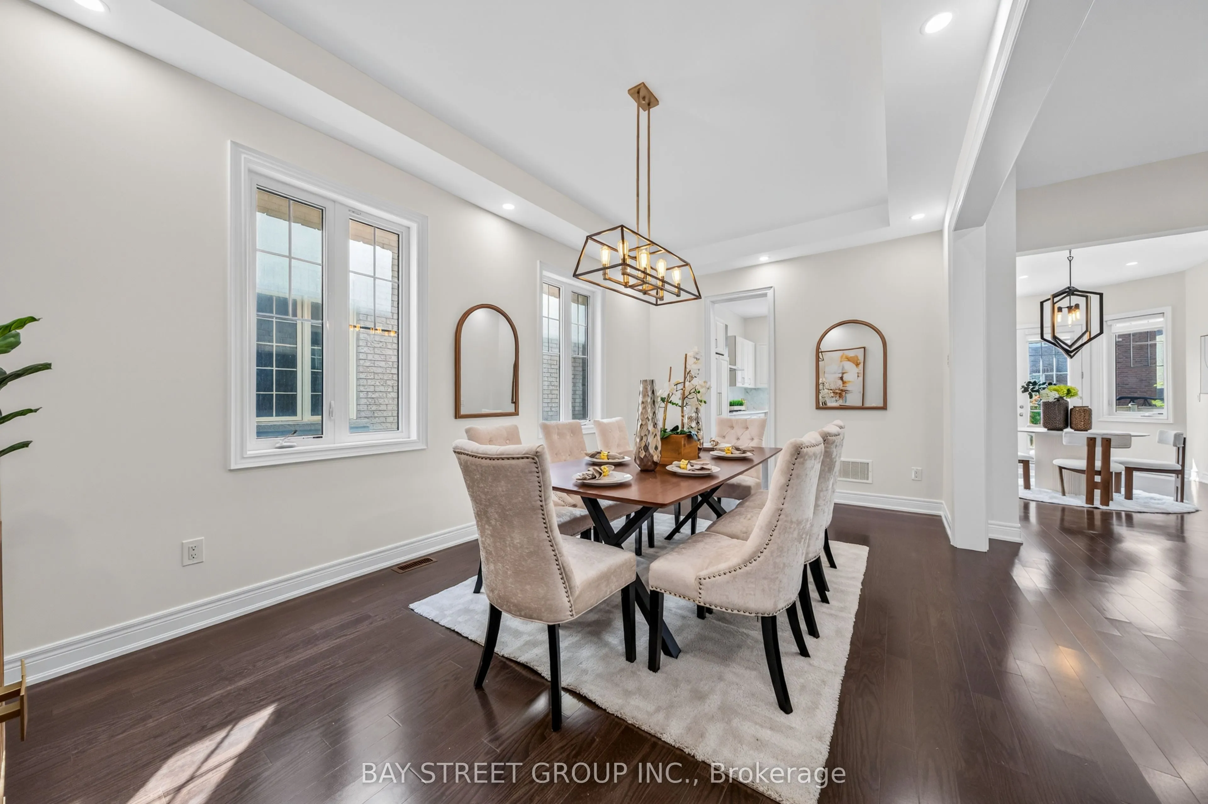 31 Woodgate Pines Drive