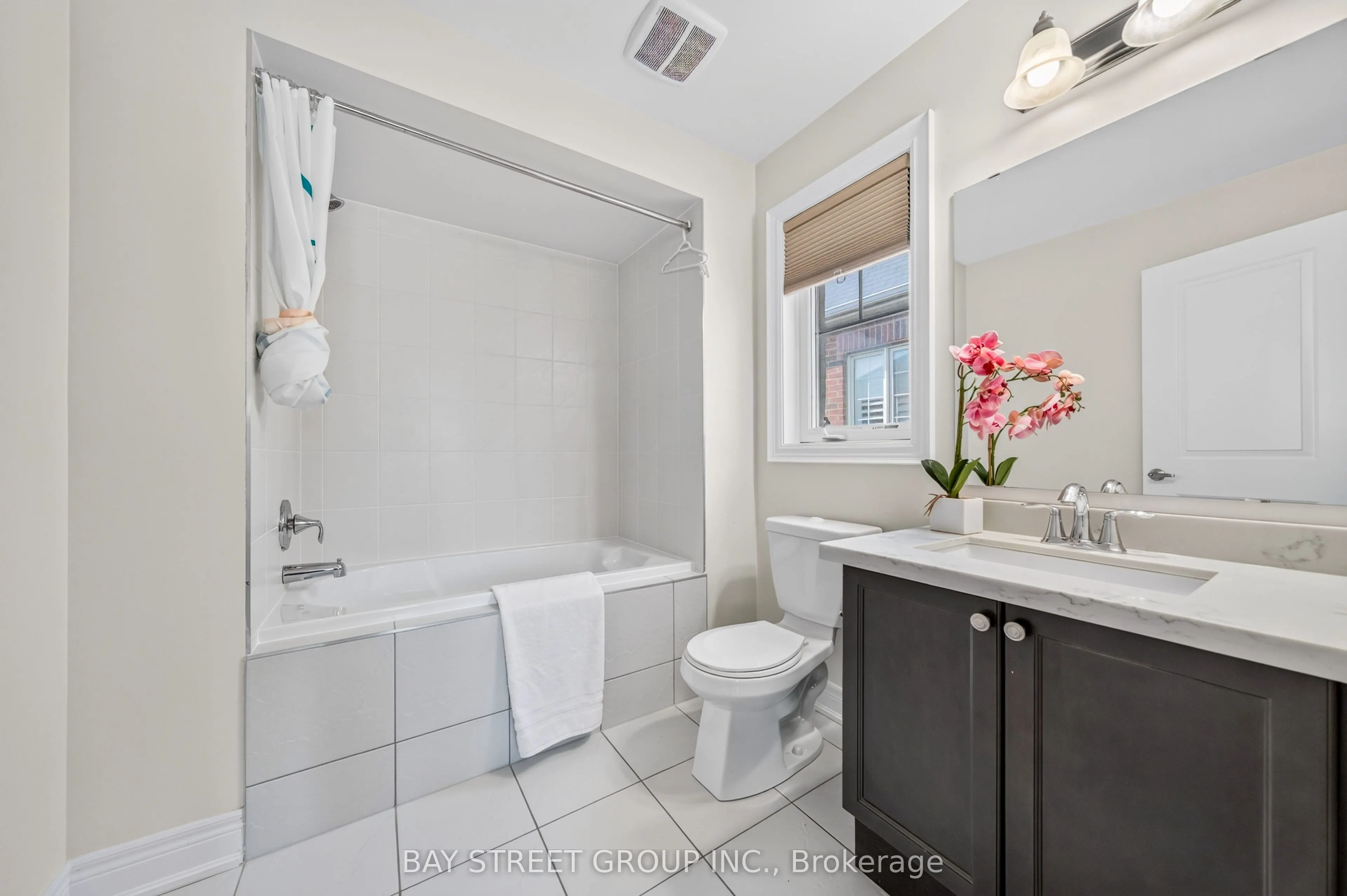 31 Woodgate Pines Drive
