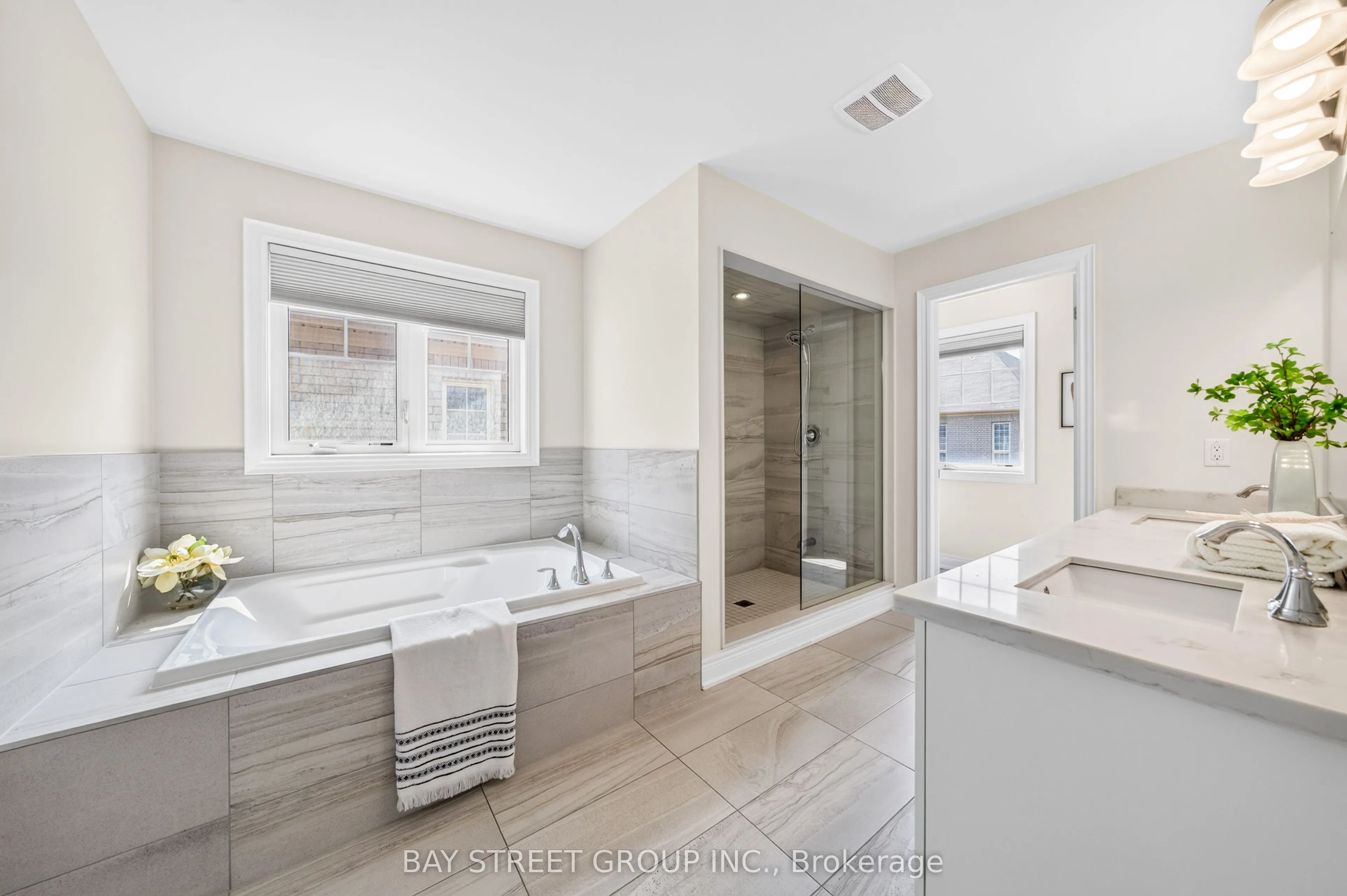 31 Woodgate Pines Drive
