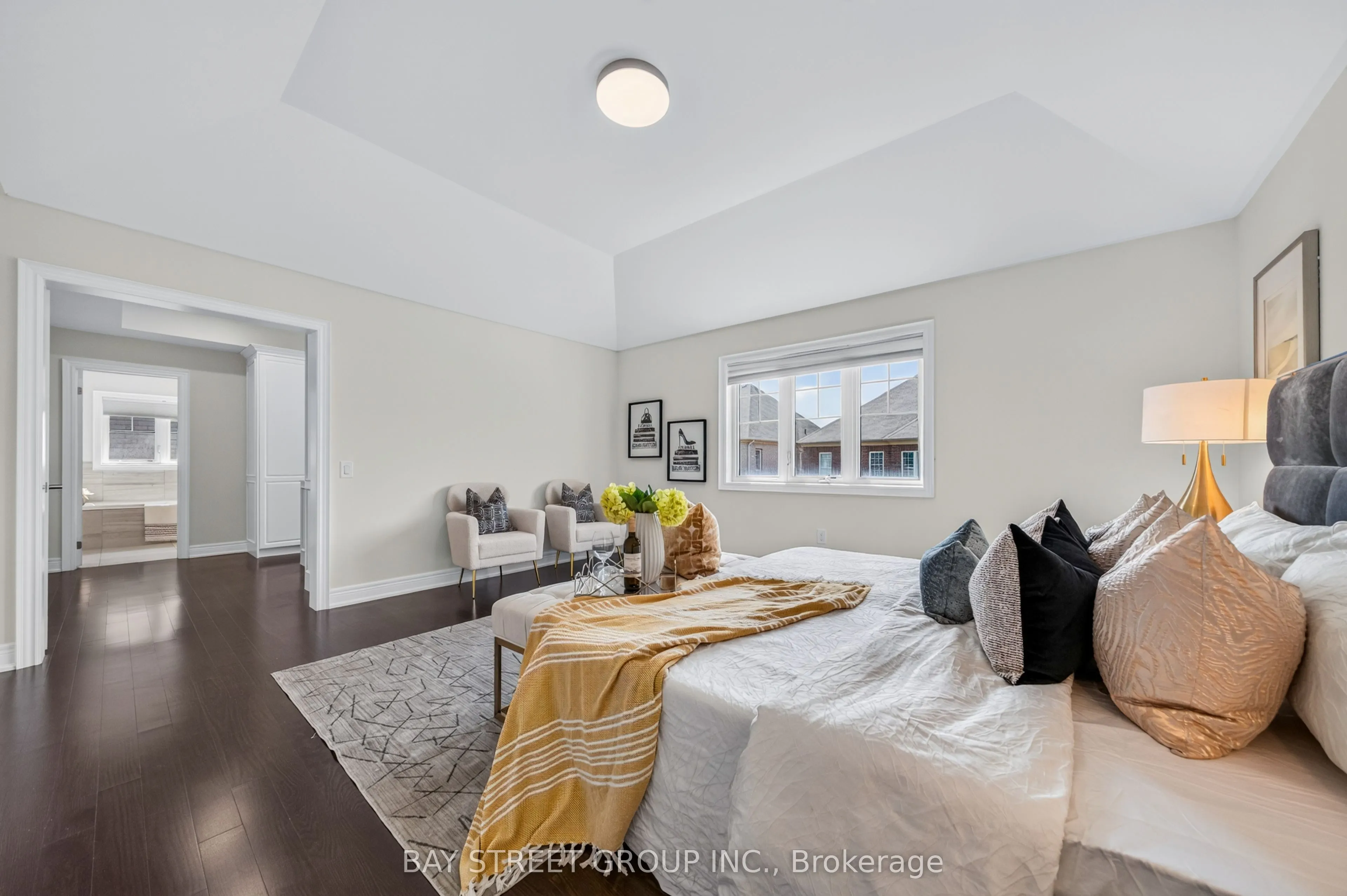 31 Woodgate Pines Drive