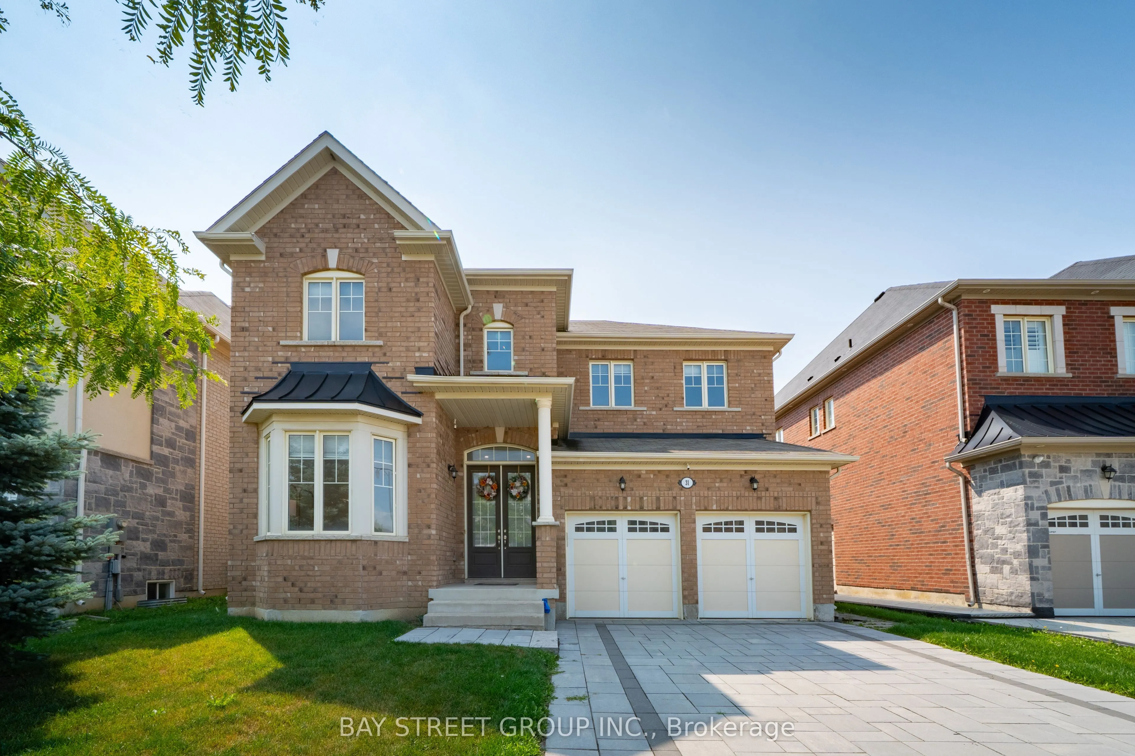 31 Woodgate Pines Drive