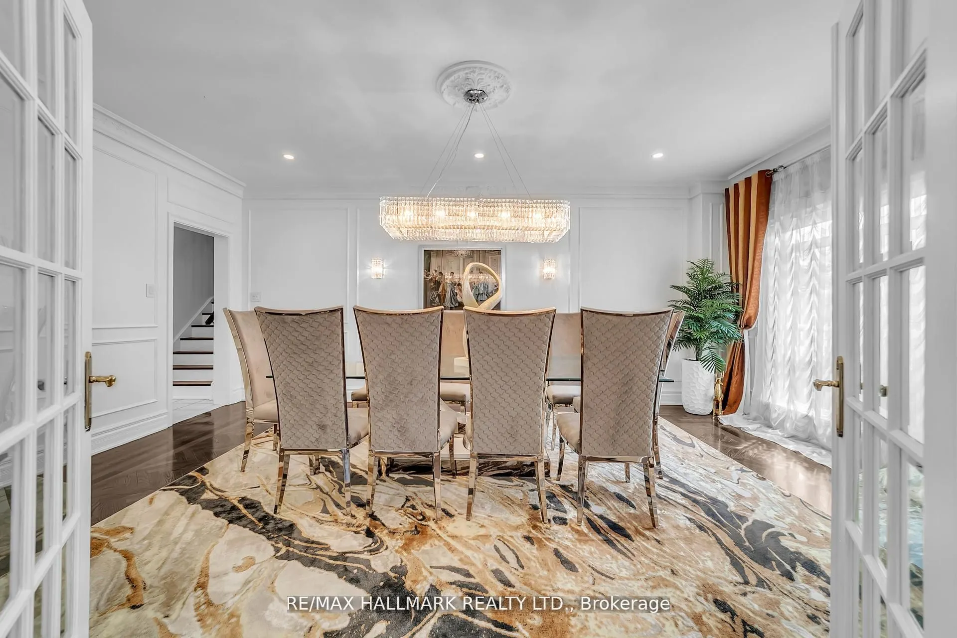 384 Kennedy Street W