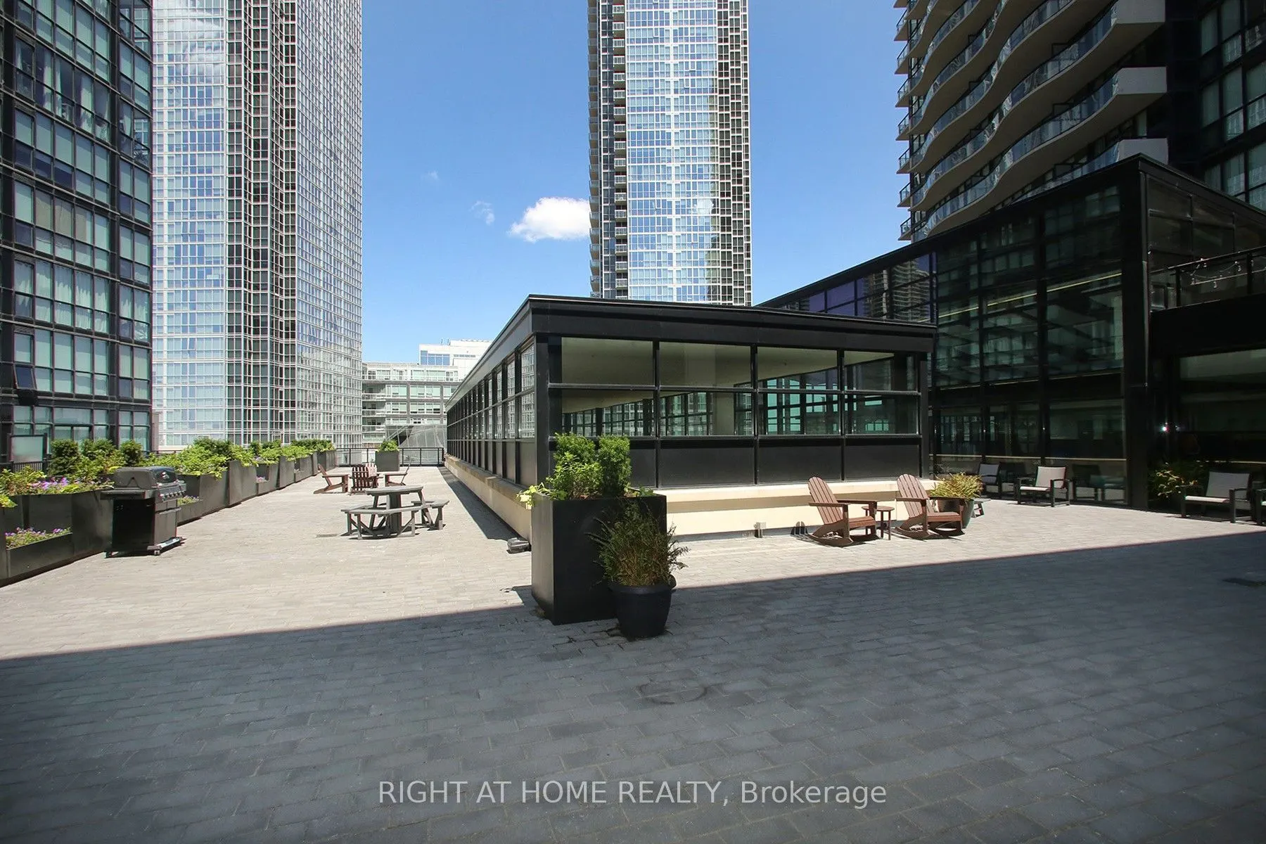 2910 Highway No, 7 Road W #312