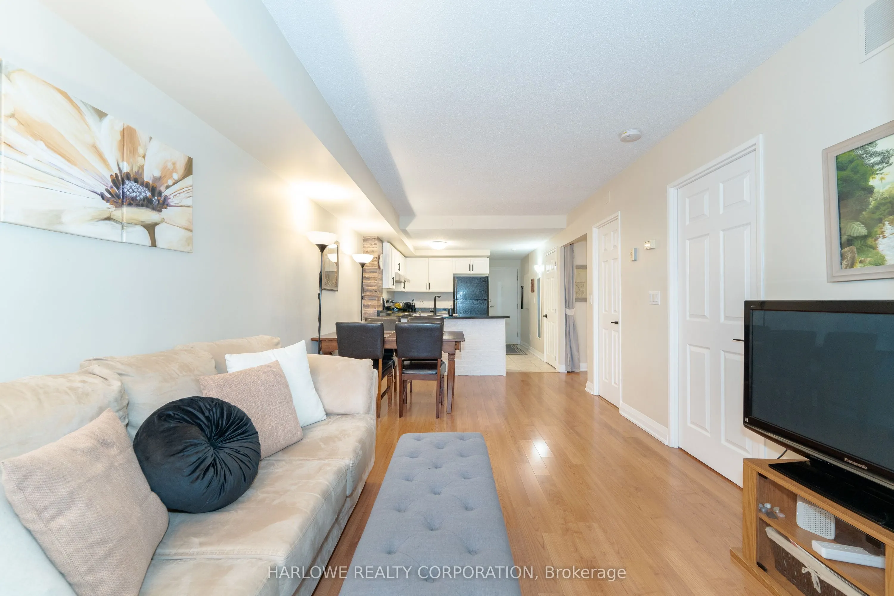 35 Hunt Avenue #401