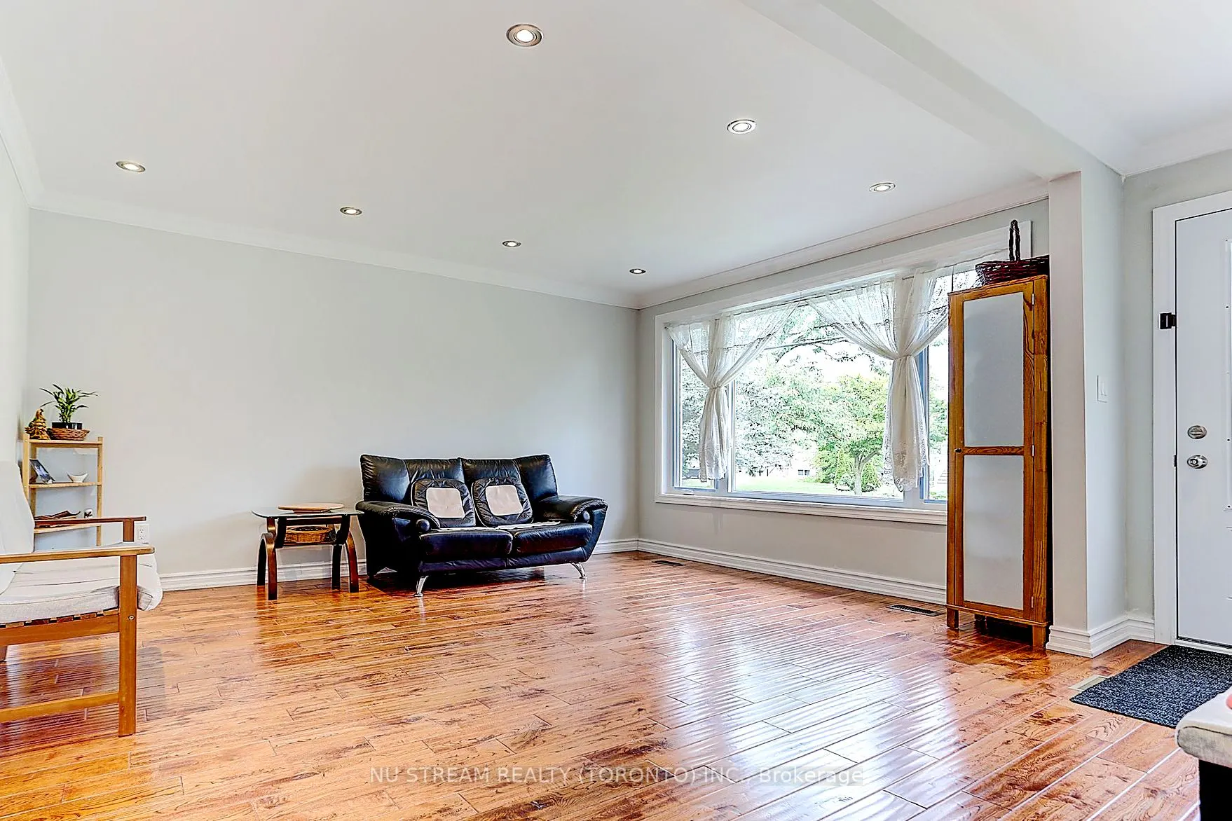 432 Crosby Avenue #Main