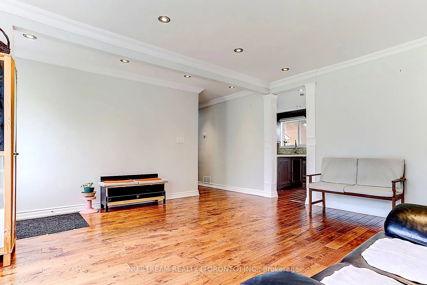 432 Crosby Avenue #Main