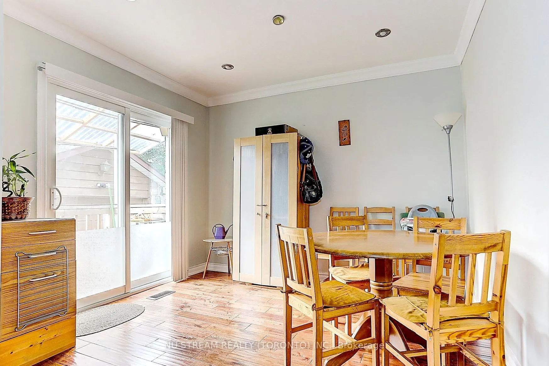 432 Crosby Avenue #Main