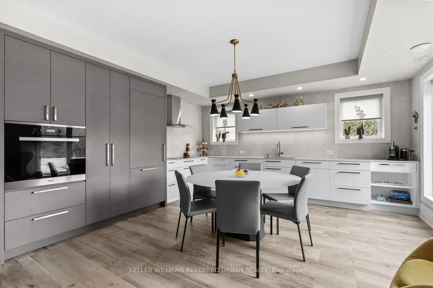 61 Ria Court