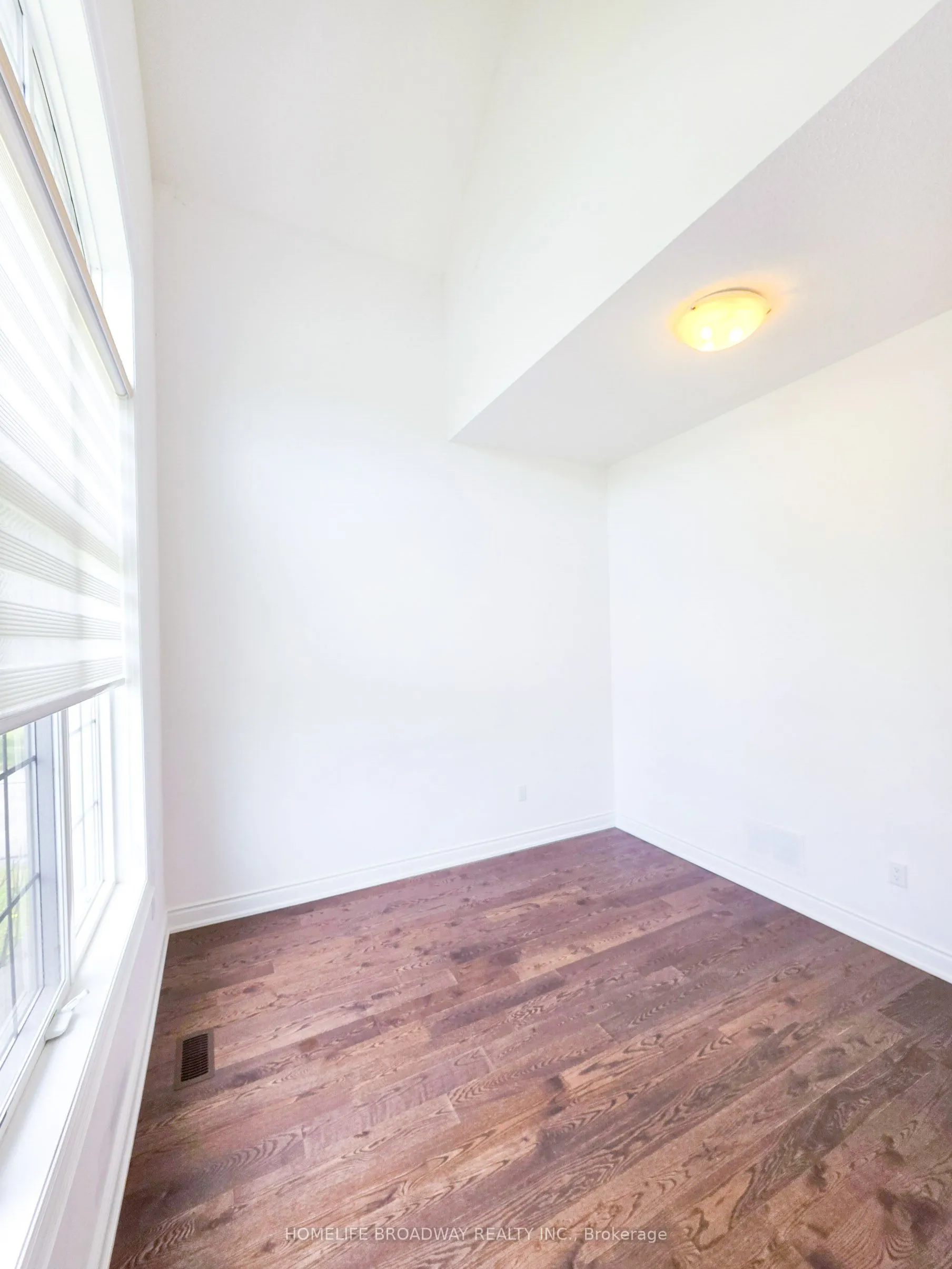 525 Elgin Mills Road W