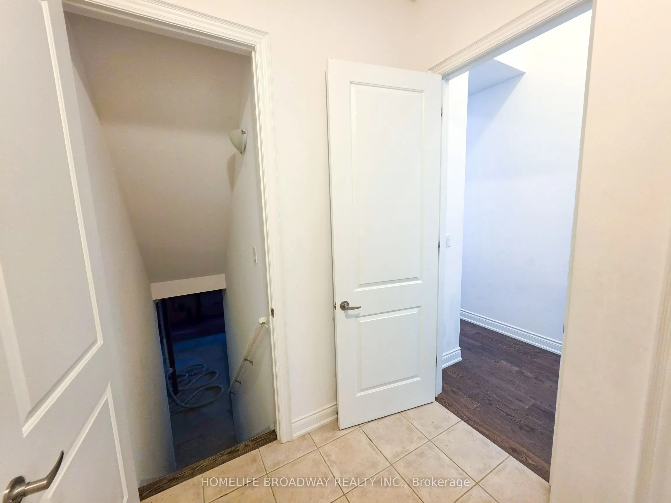 525 Elgin Mills Road W