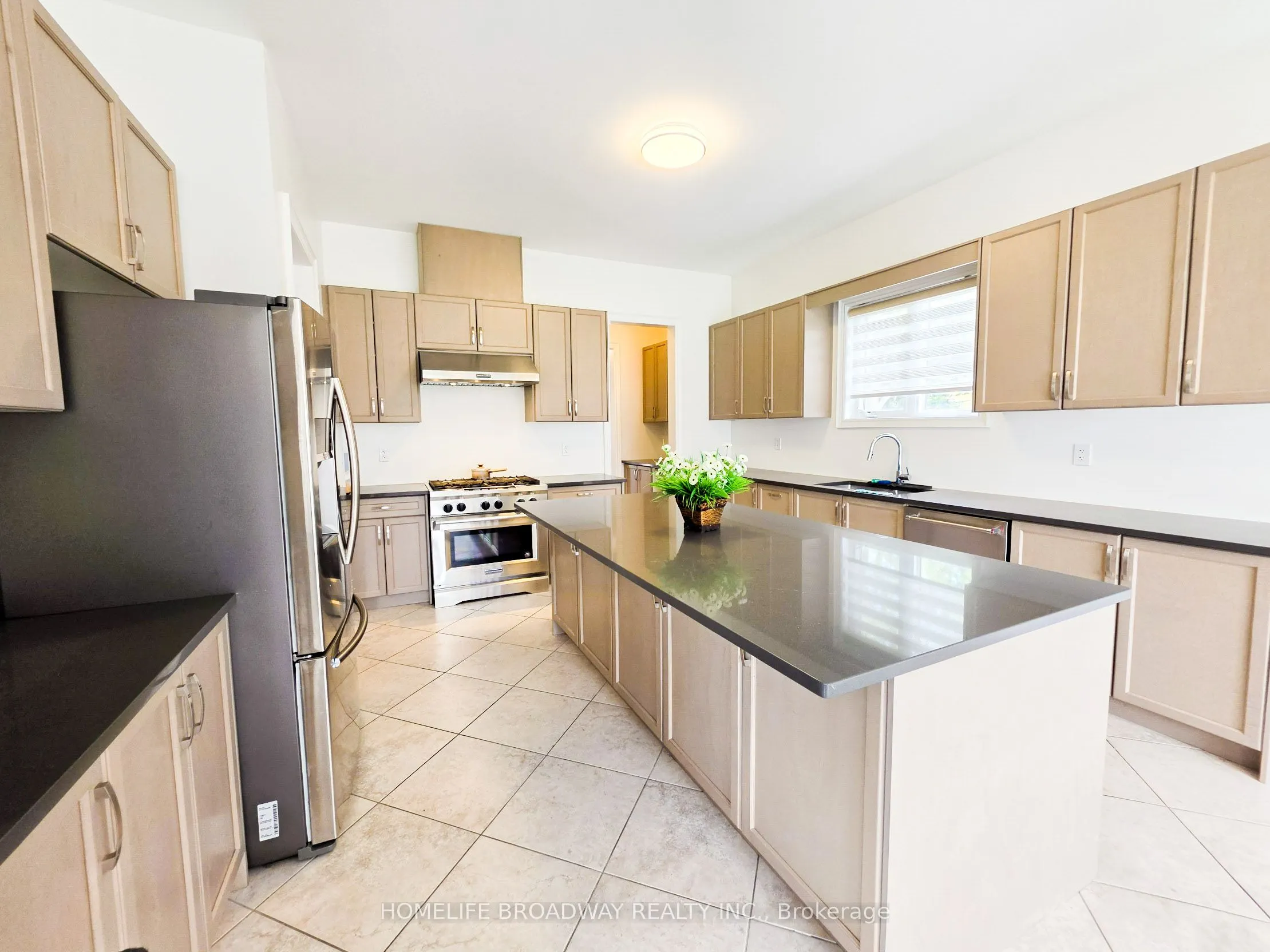 525 Elgin Mills Road W