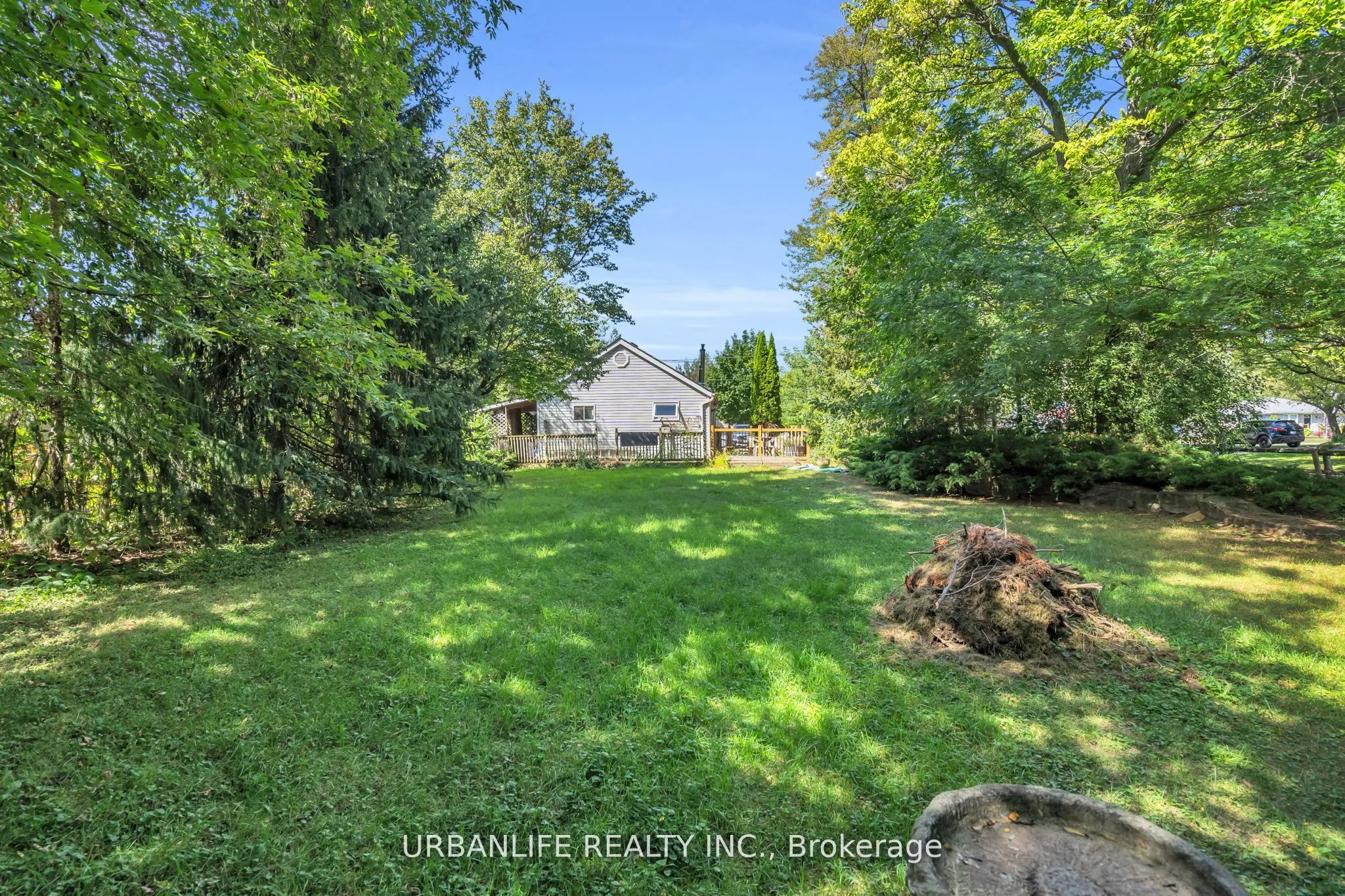 21 Oak Avenue