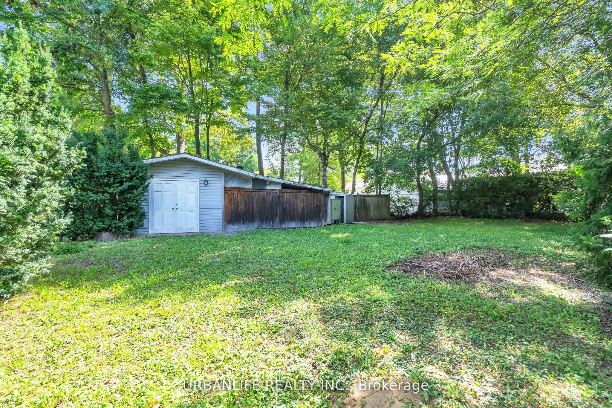 21 Oak Avenue