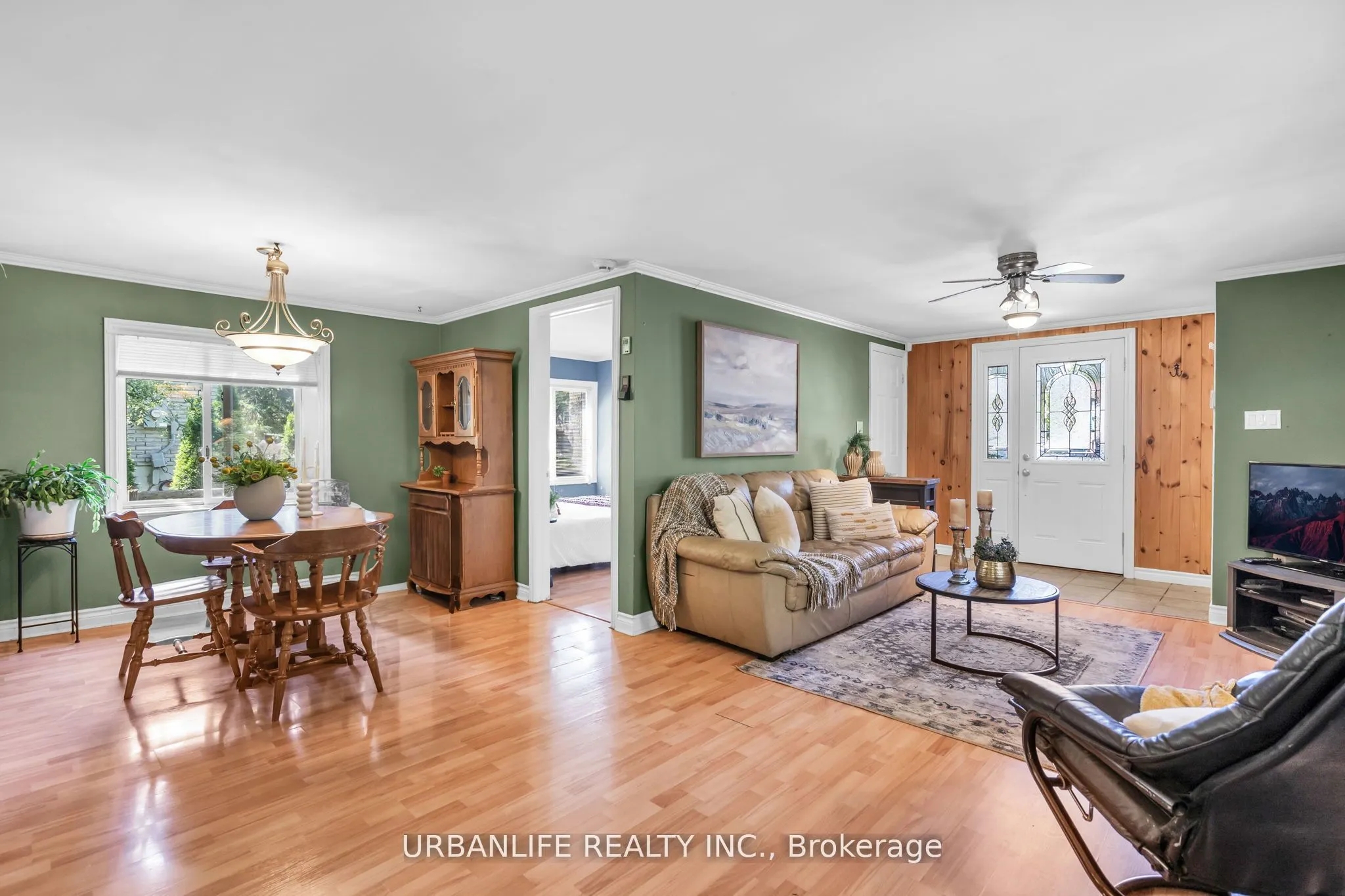 21 Oak Avenue
