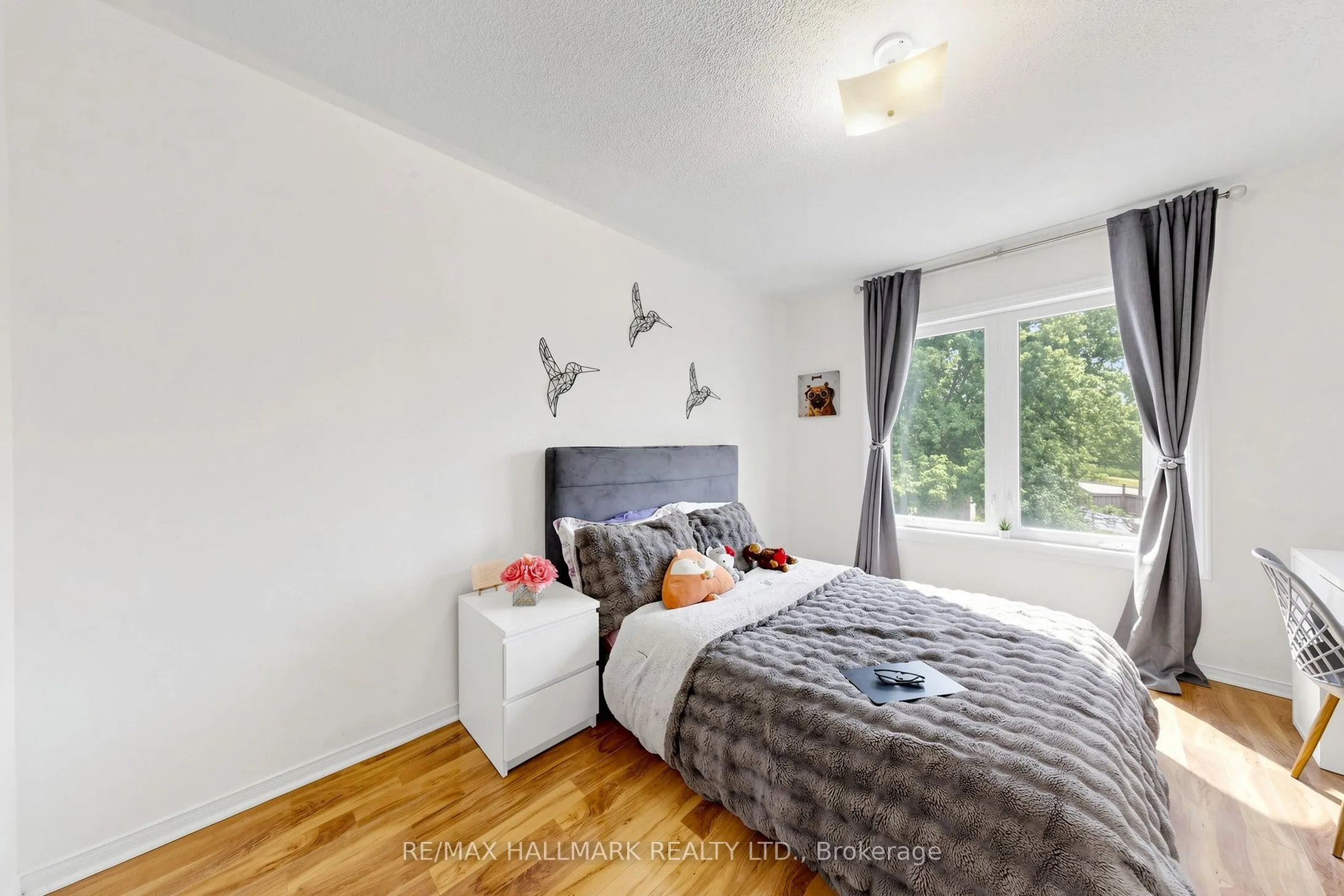 5 Evelyn Buck Lane