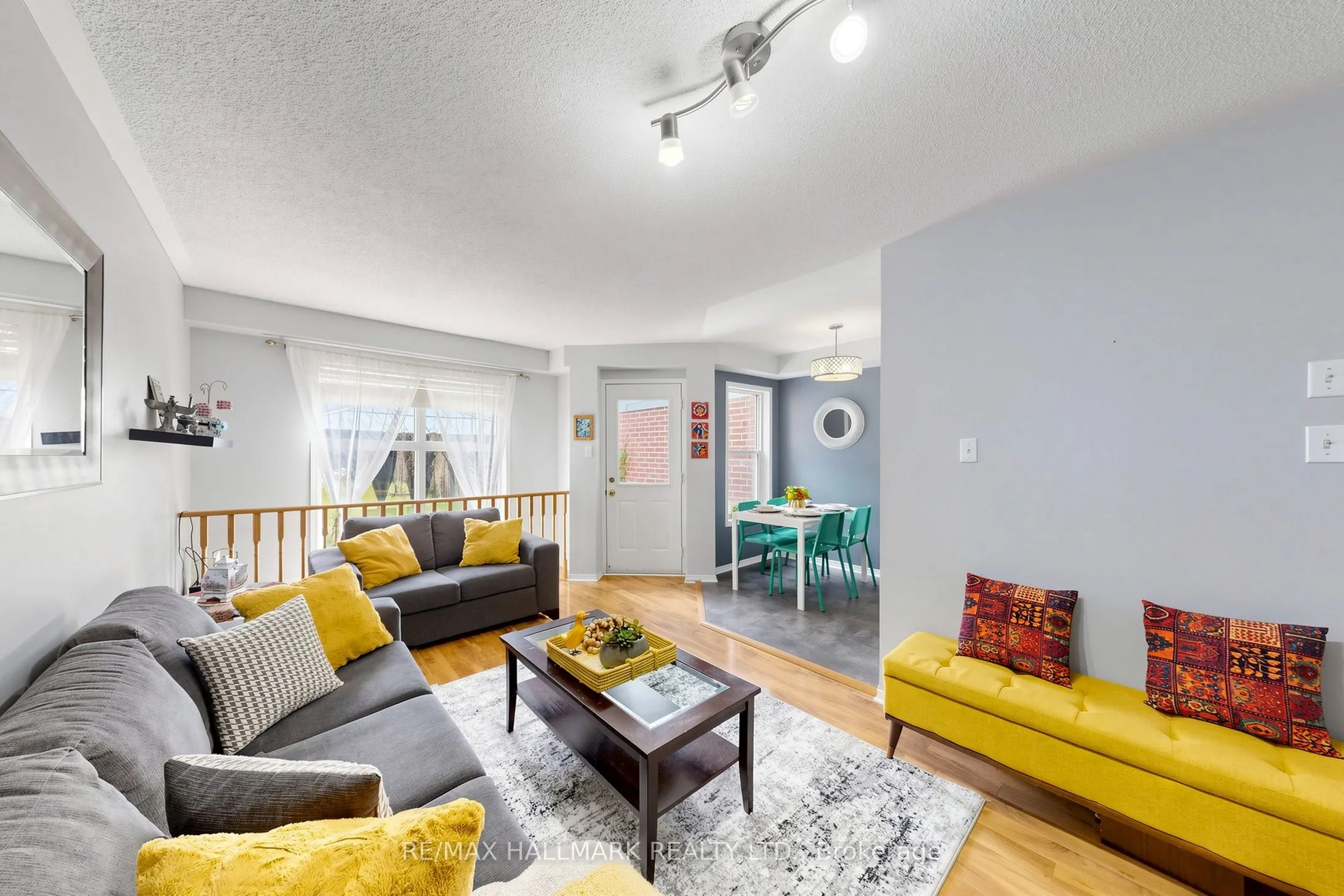 5 Evelyn Buck Lane