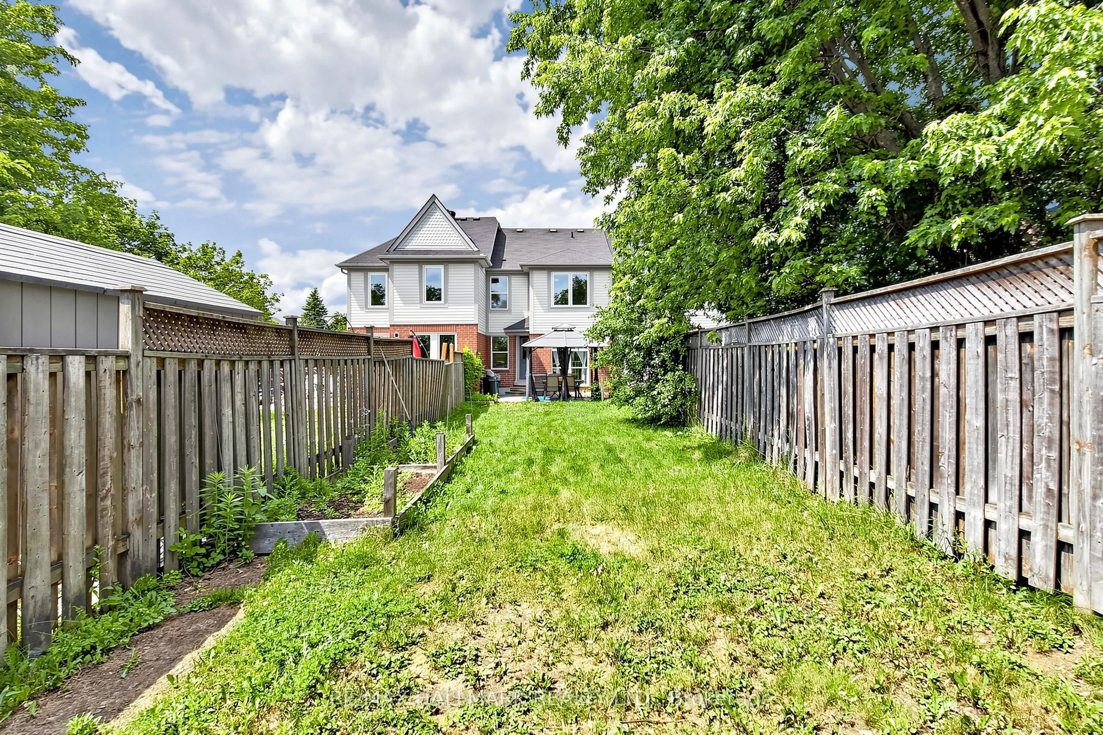 5 Evelyn Buck Lane