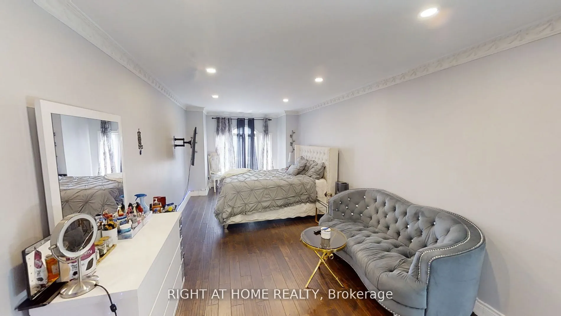 31 NORTHGATE Crescent E