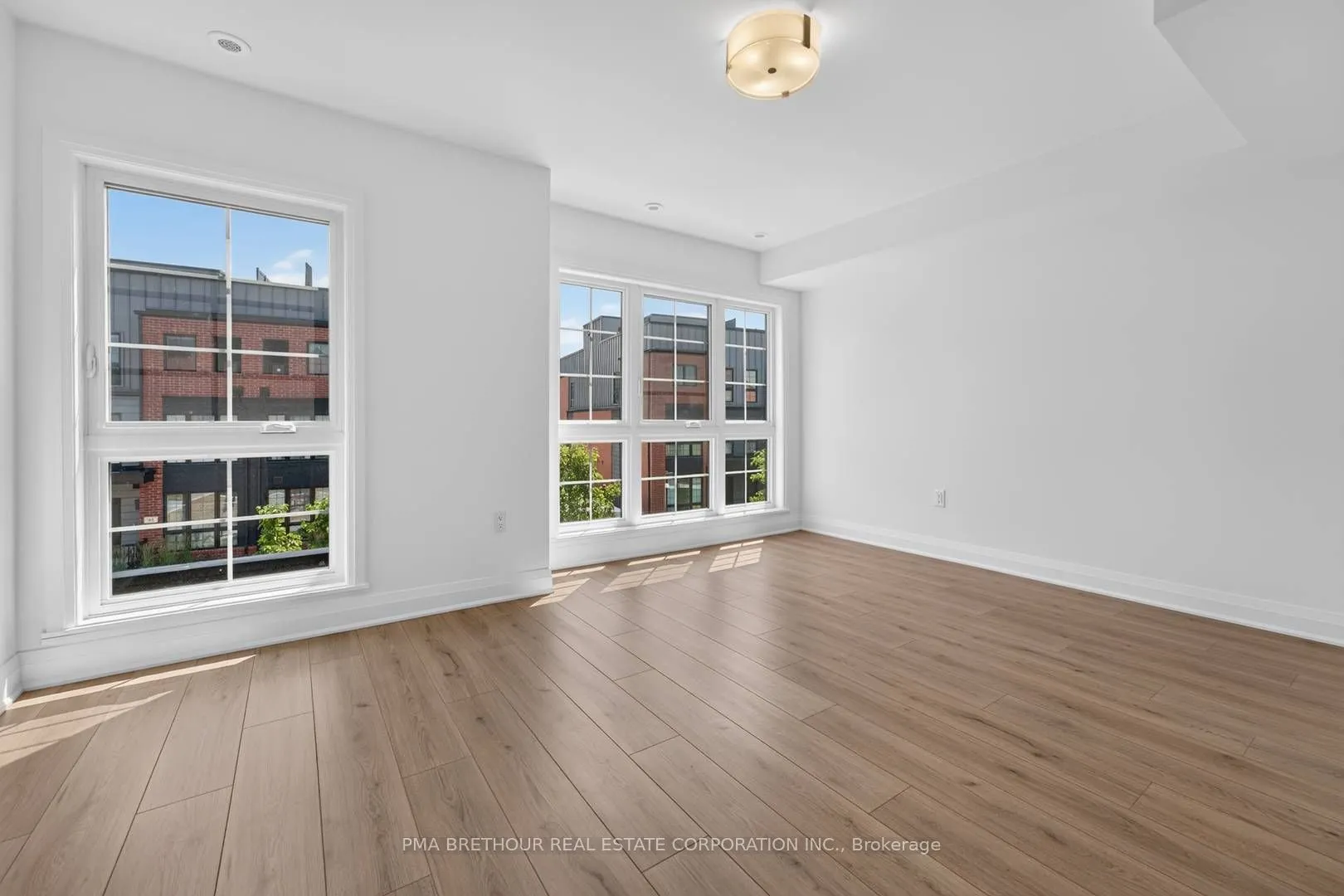52 Burleigh Mews