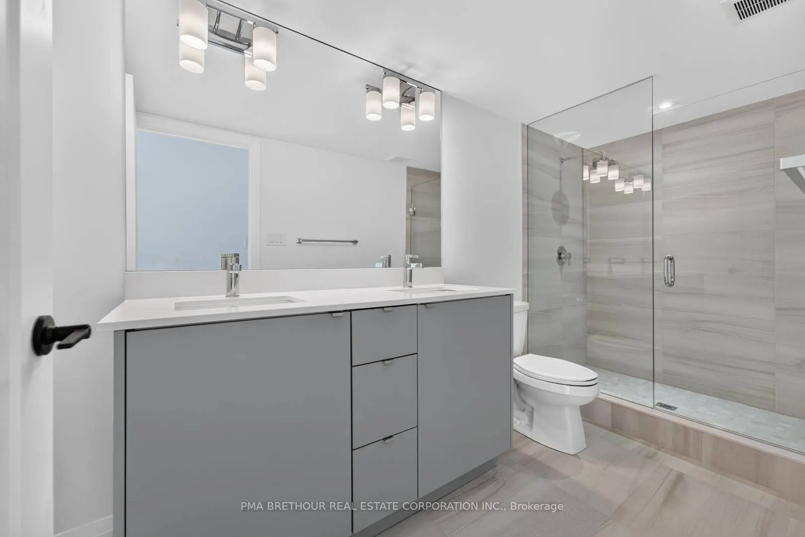 52 Burleigh Mews