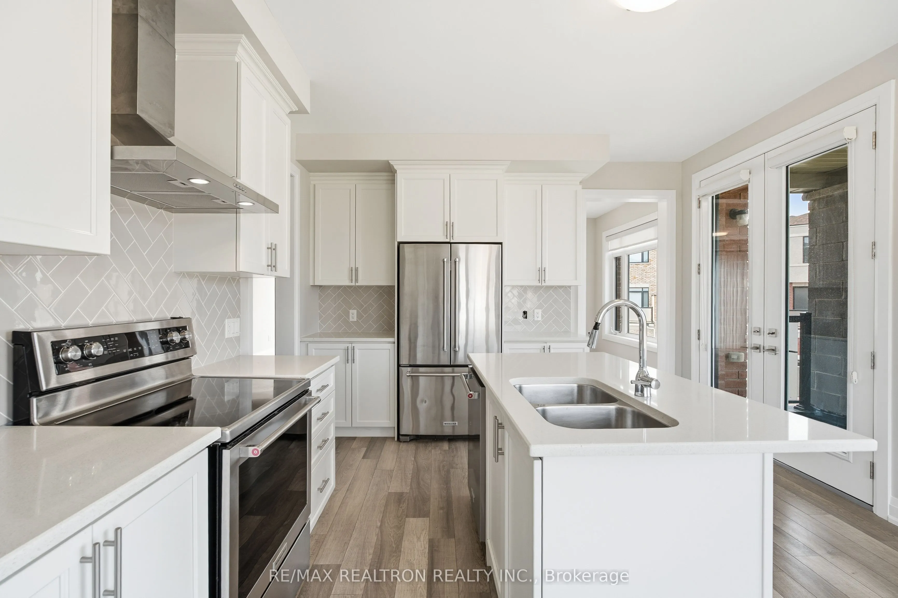5 Sparks Street