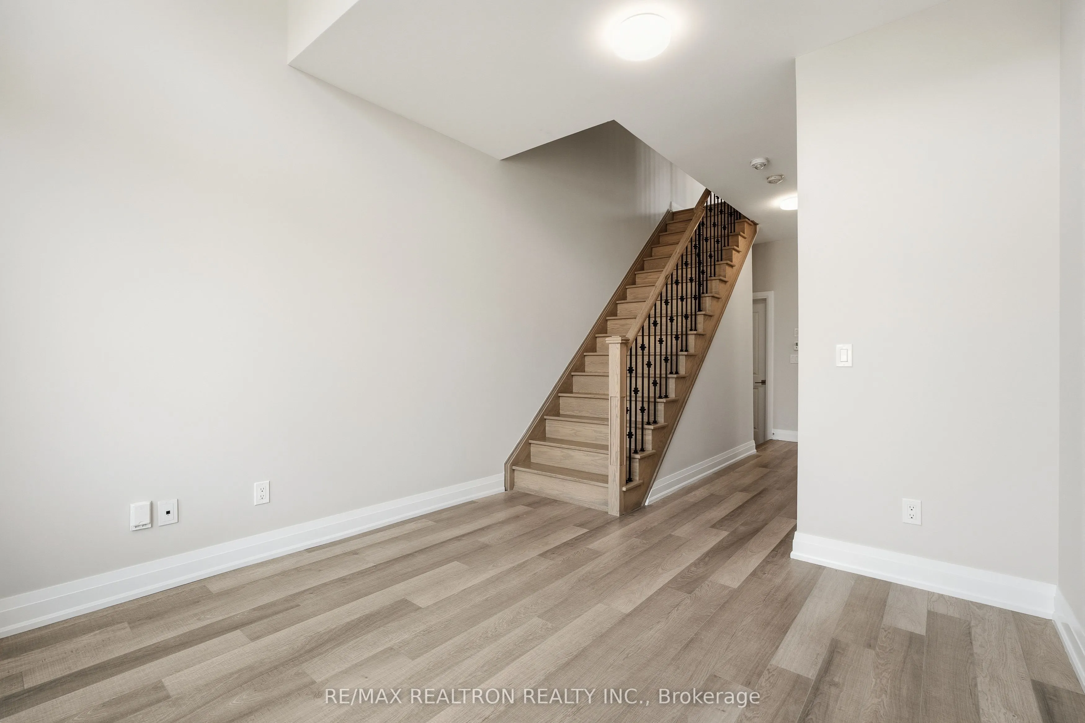 5 Sparks Street