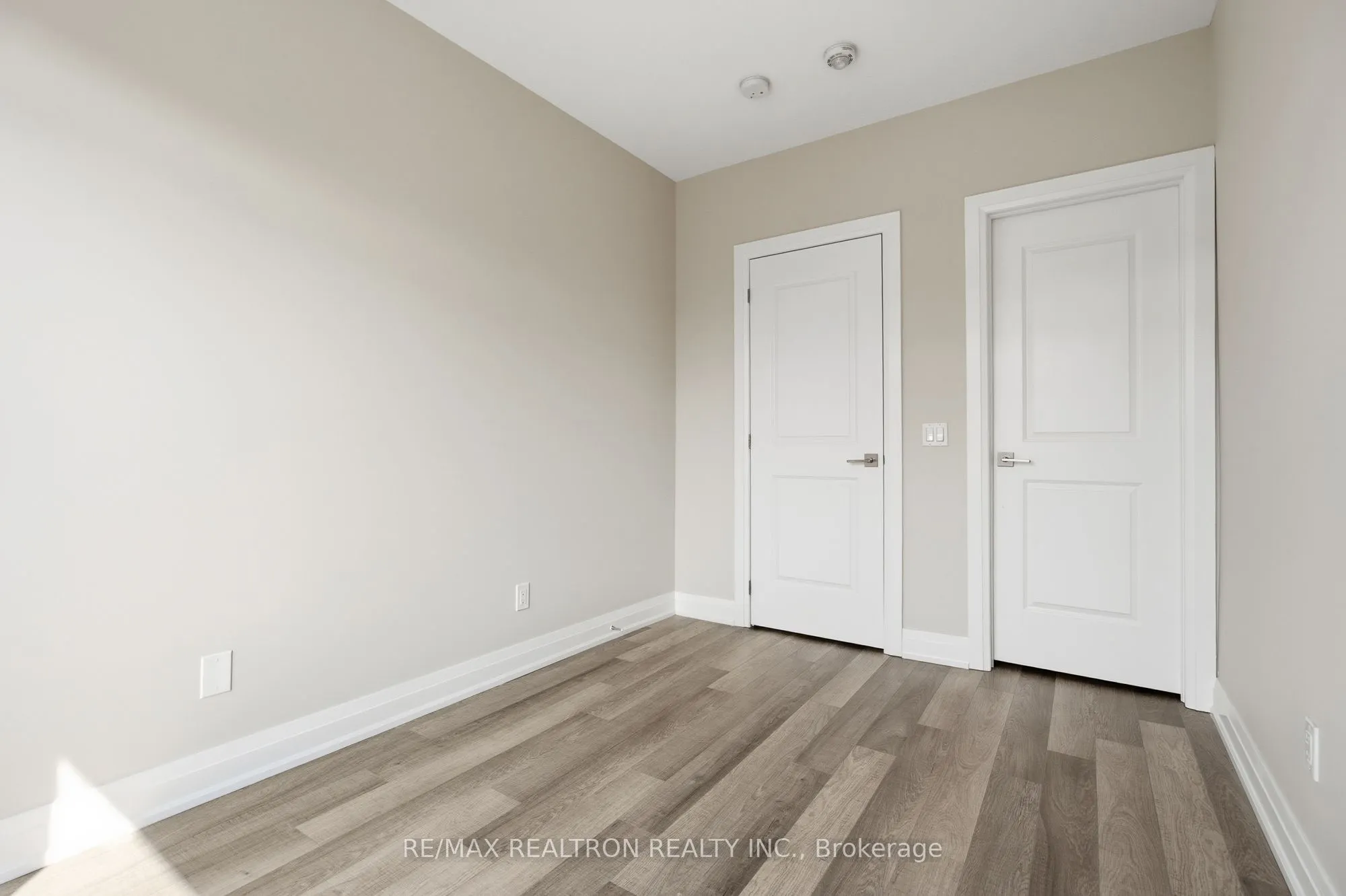 5 Sparks Street