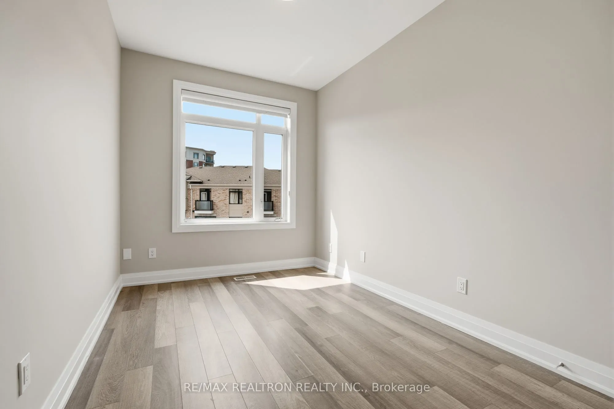 5 Sparks Street