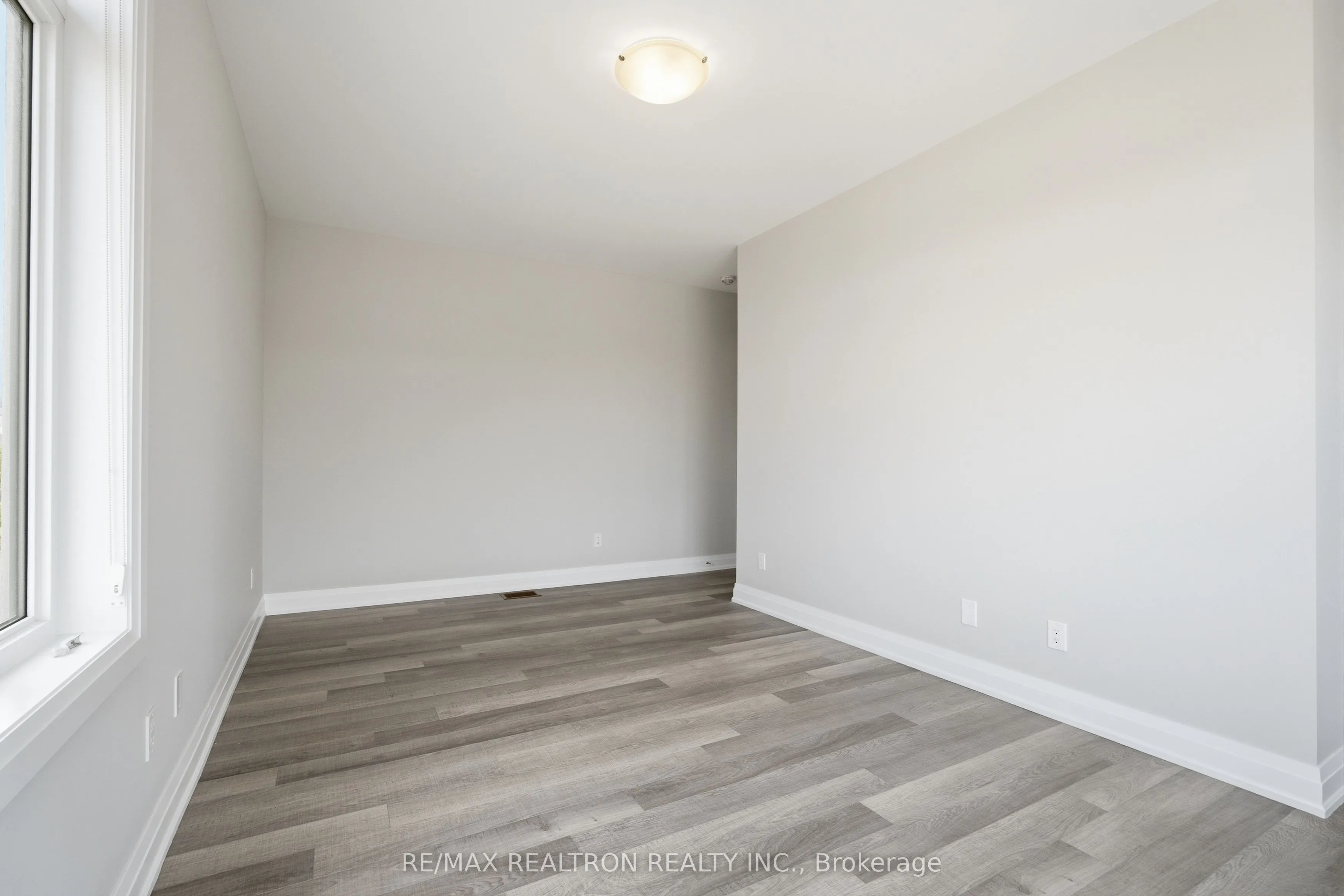 5 Sparks Street