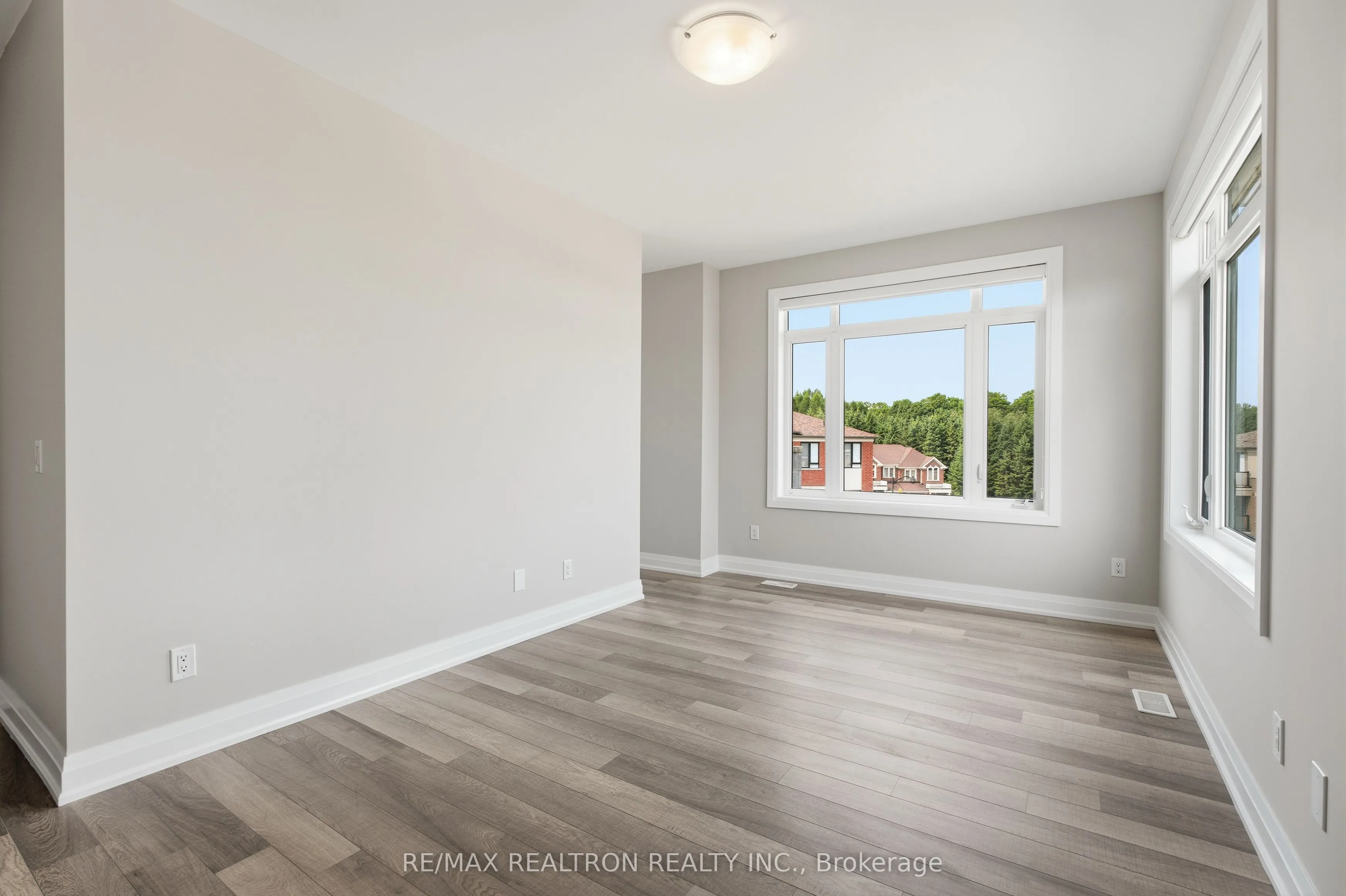 5 Sparks Street
