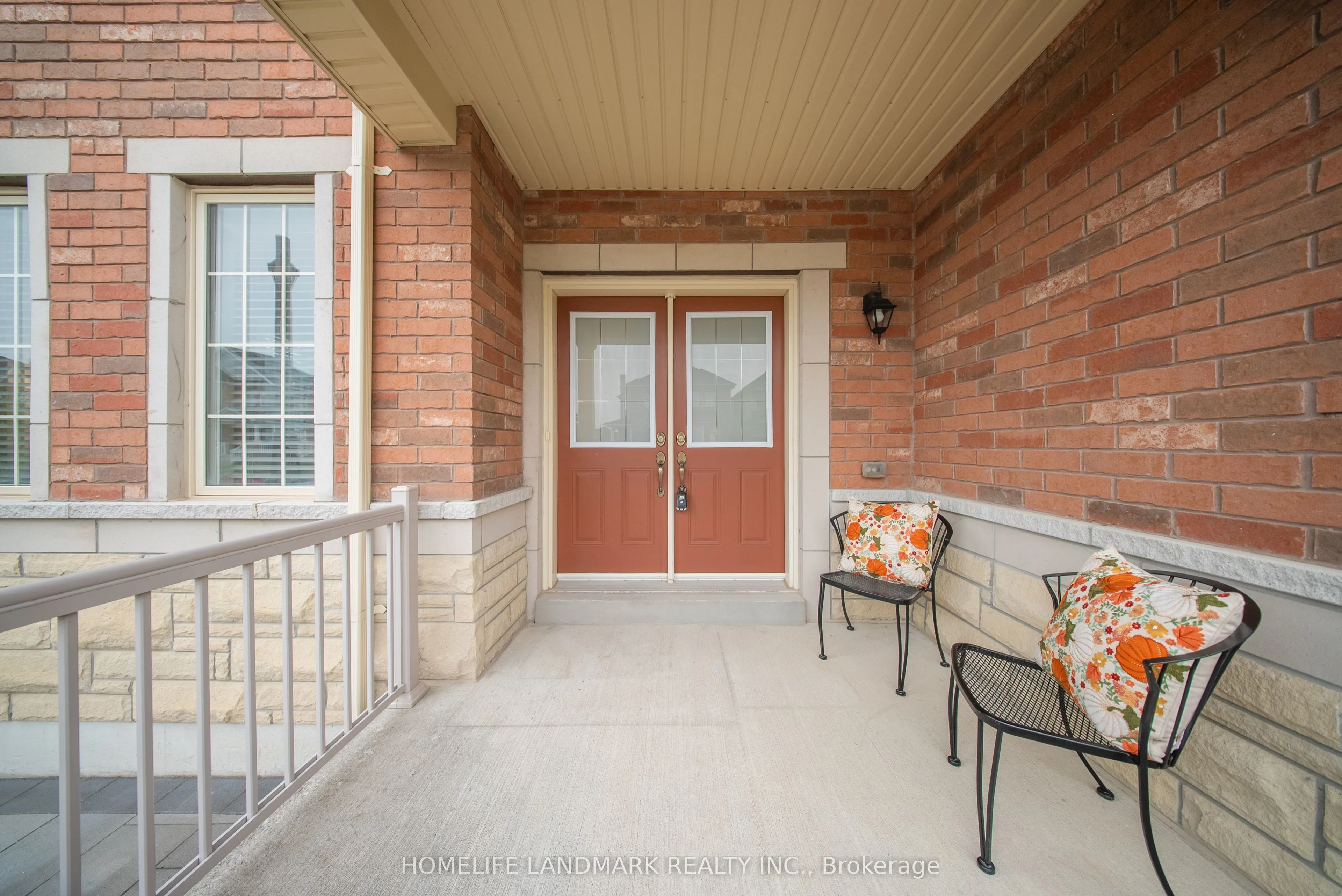 298 West Lawn Crescent