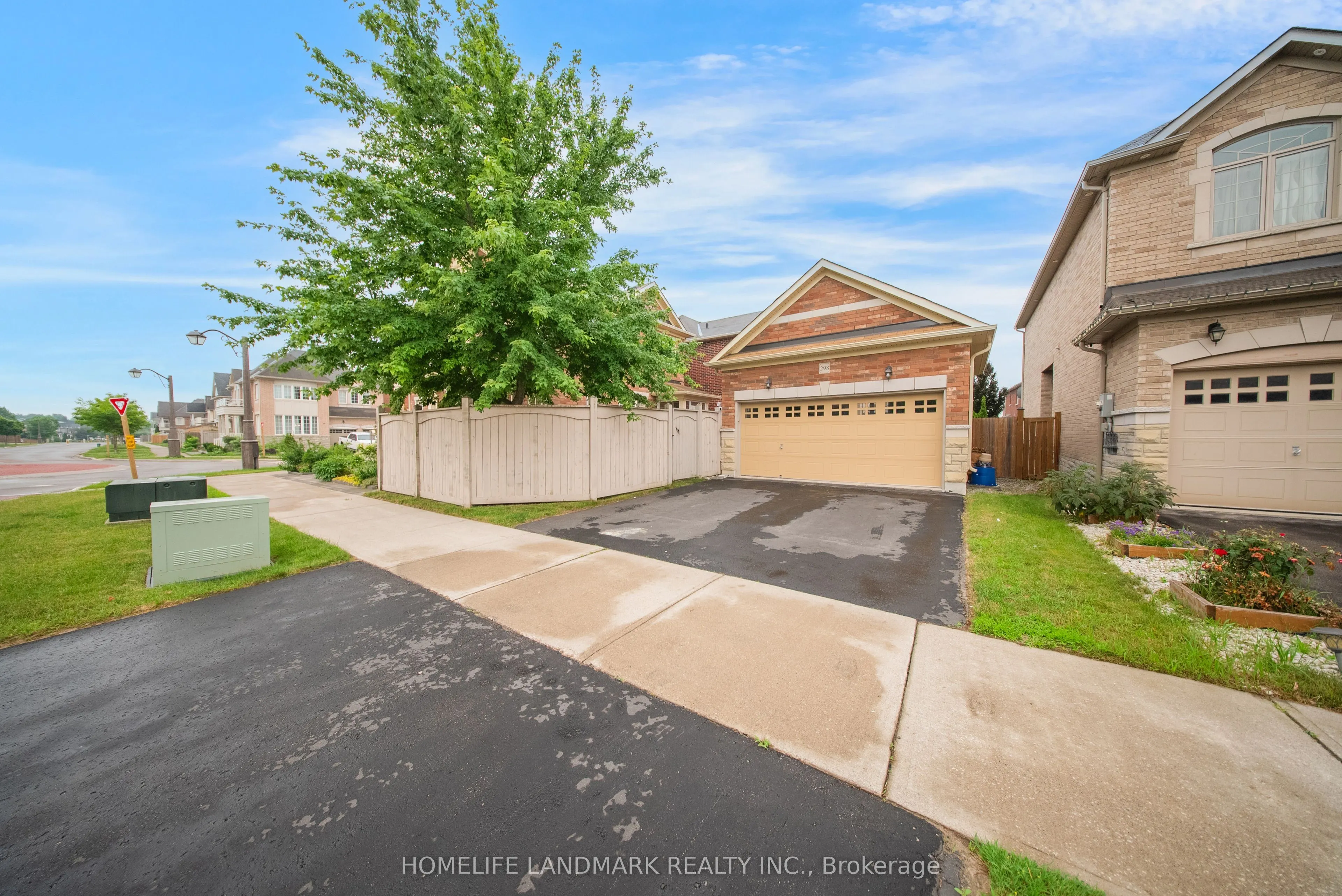 298 West Lawn Crescent
