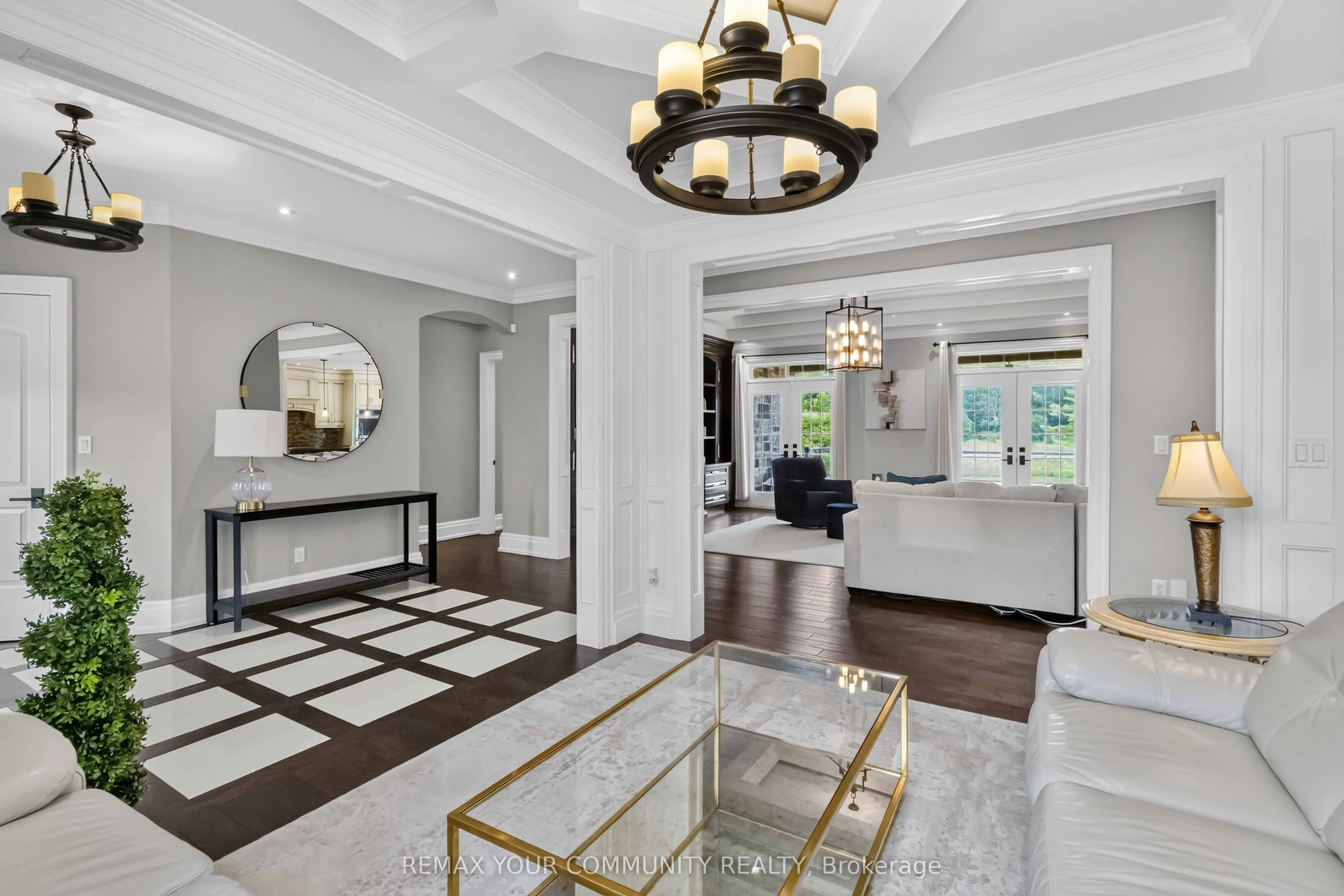20111 Bathurst Street E