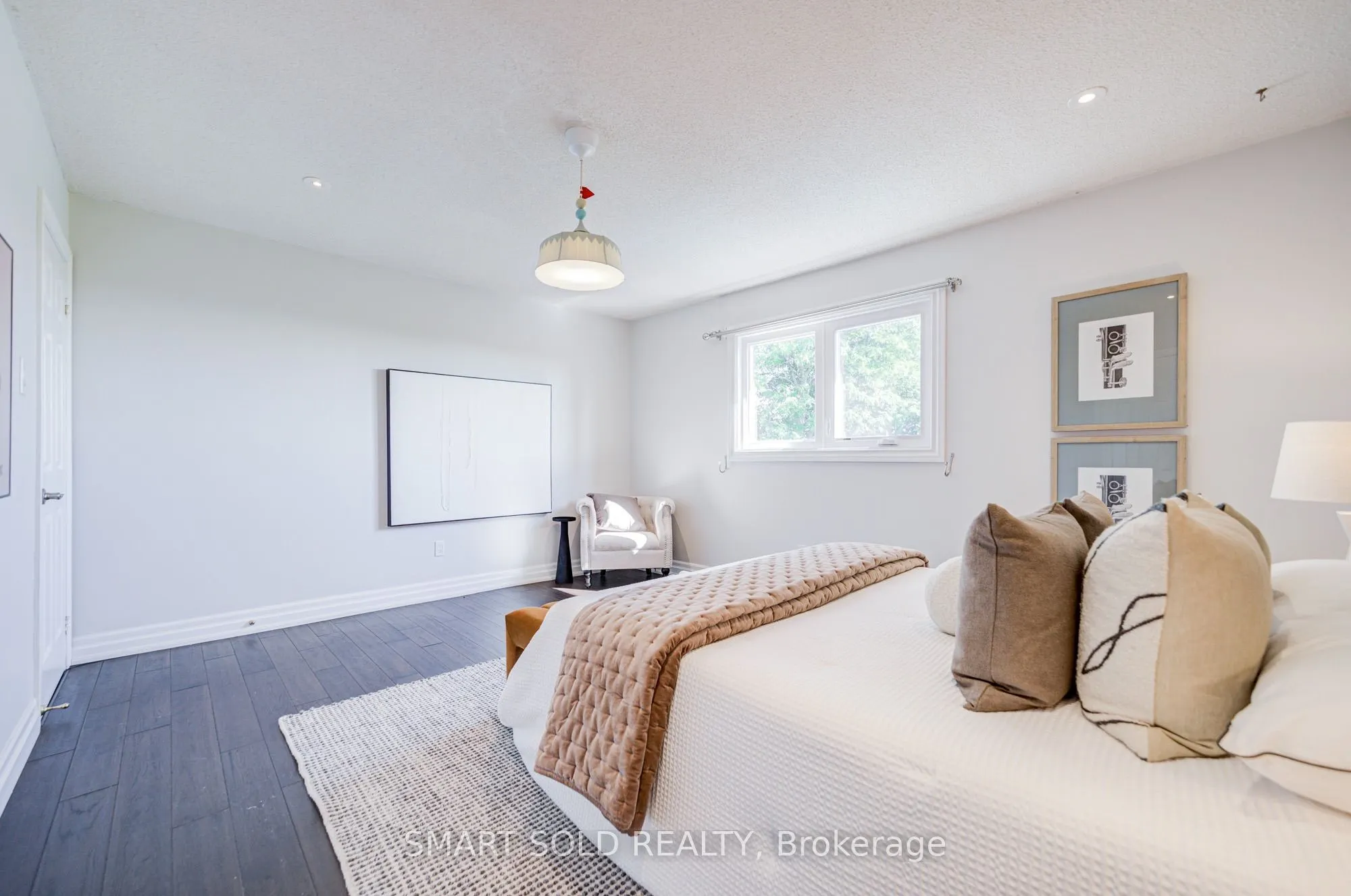 350 Kirby Crescent